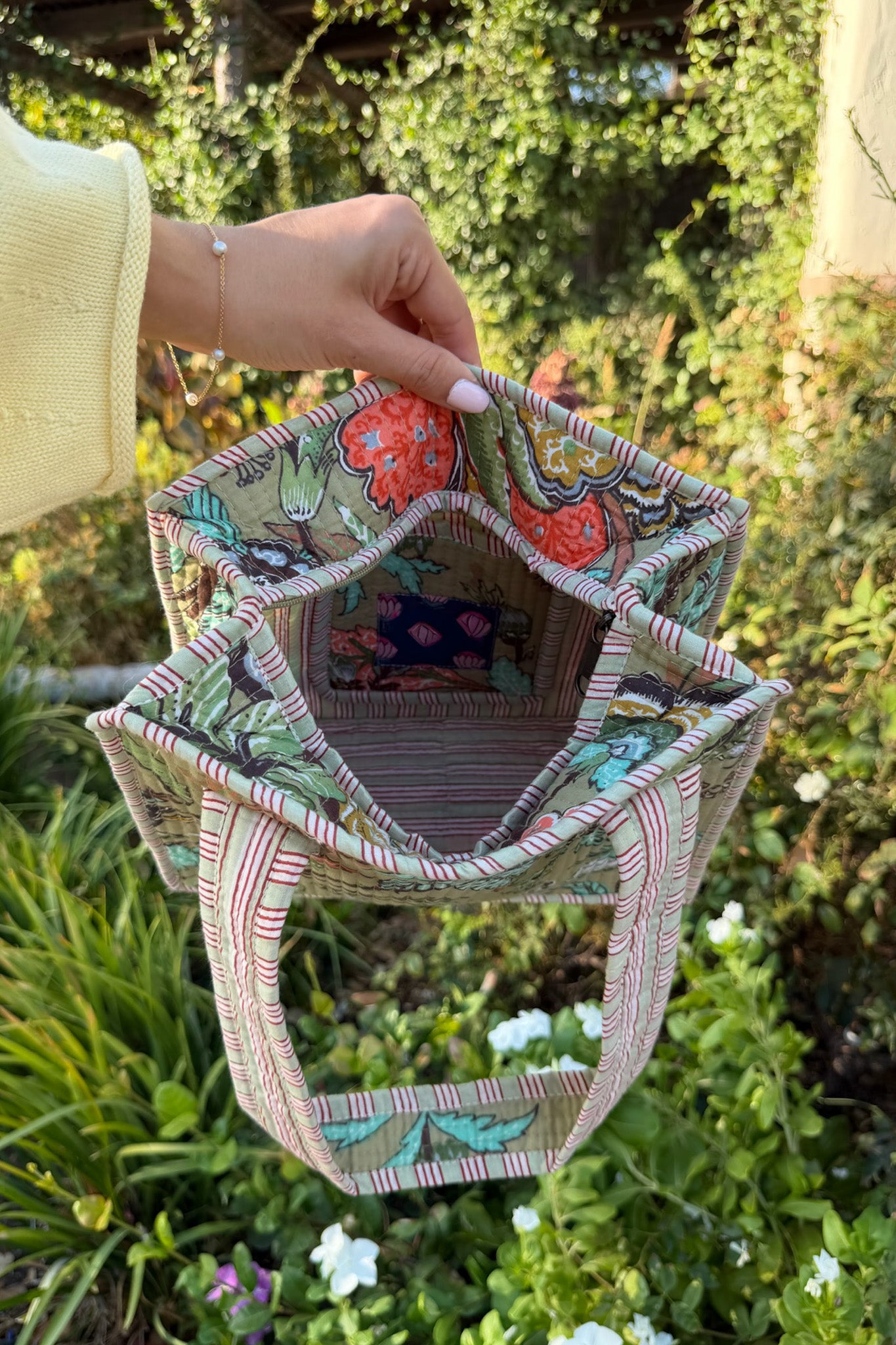 Mini Market Quilted Tote Bag in Floral Sage