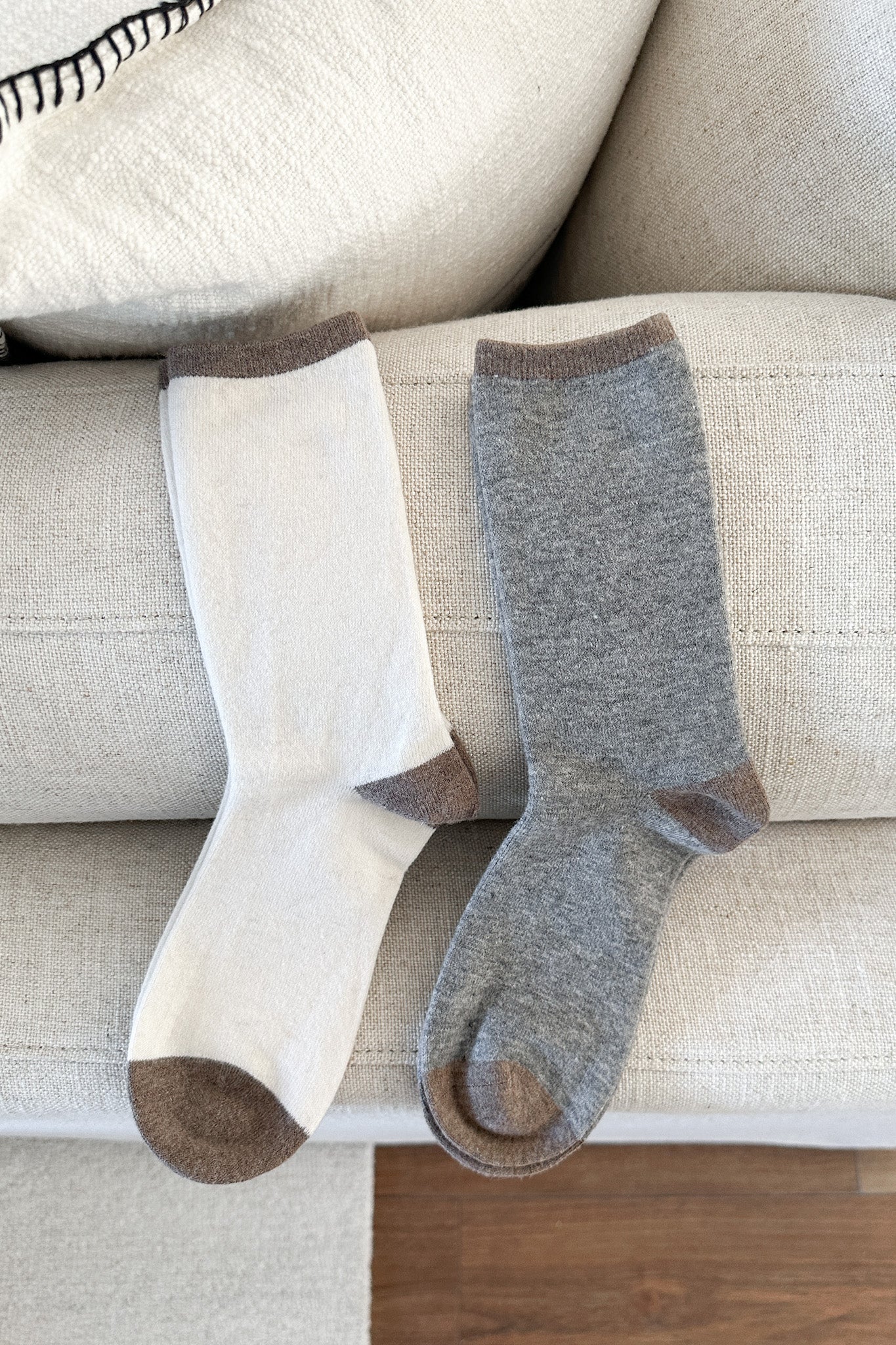 Colorblock Cashmere Blend Crew Socks in Cream and Mocha - Neutral Ground