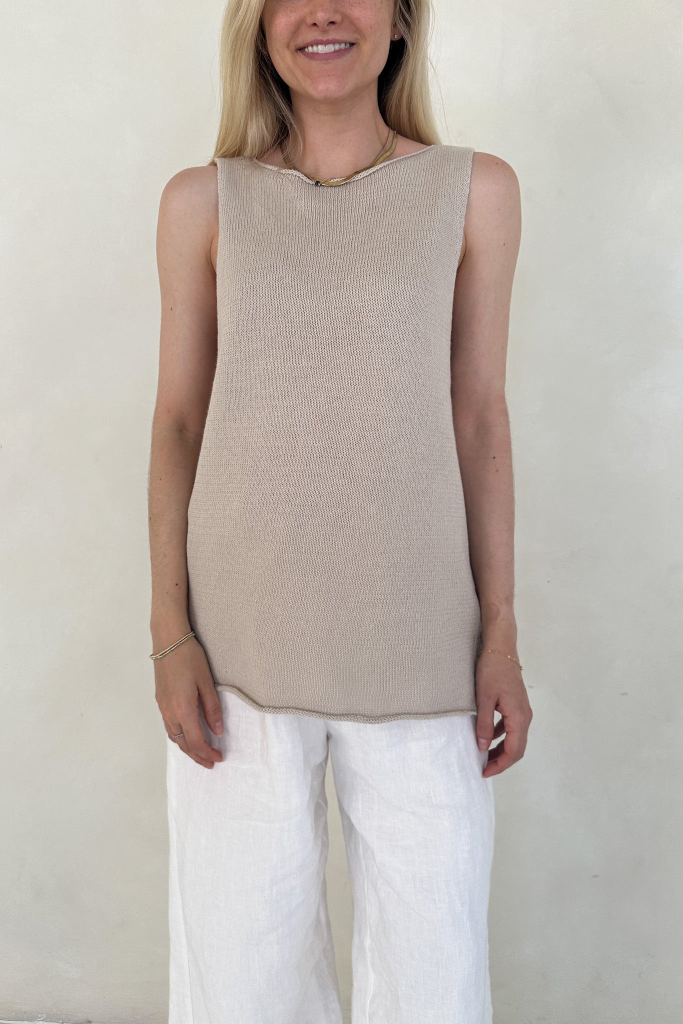 Amaya Woven Side Slit Top - Neutral Ground