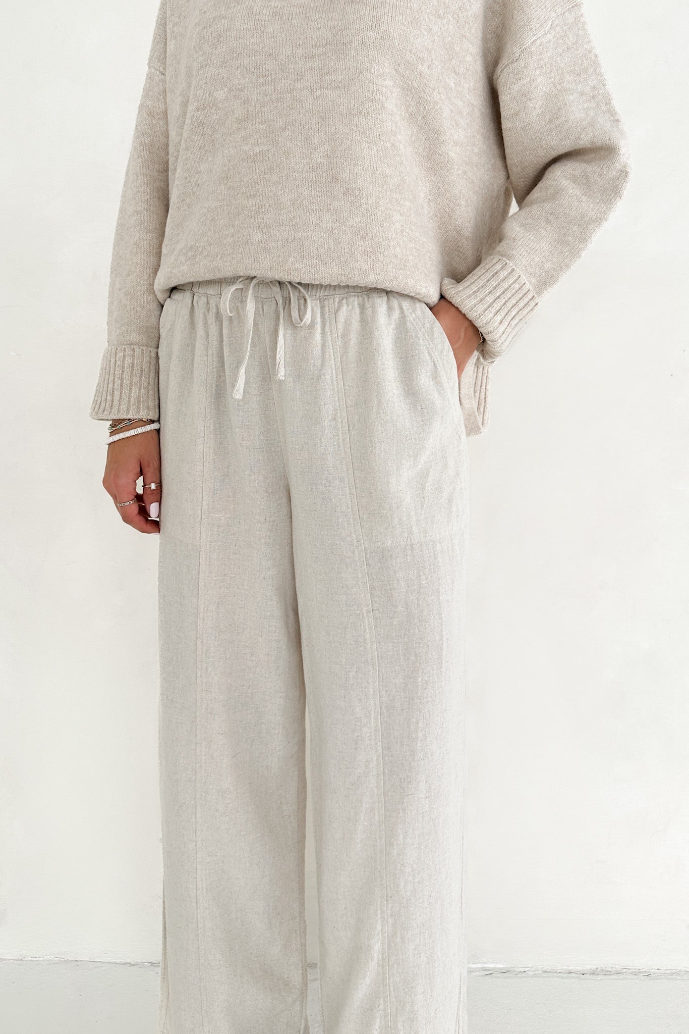 Bungalow Linen Pants in Oatmeal - Neutral Ground