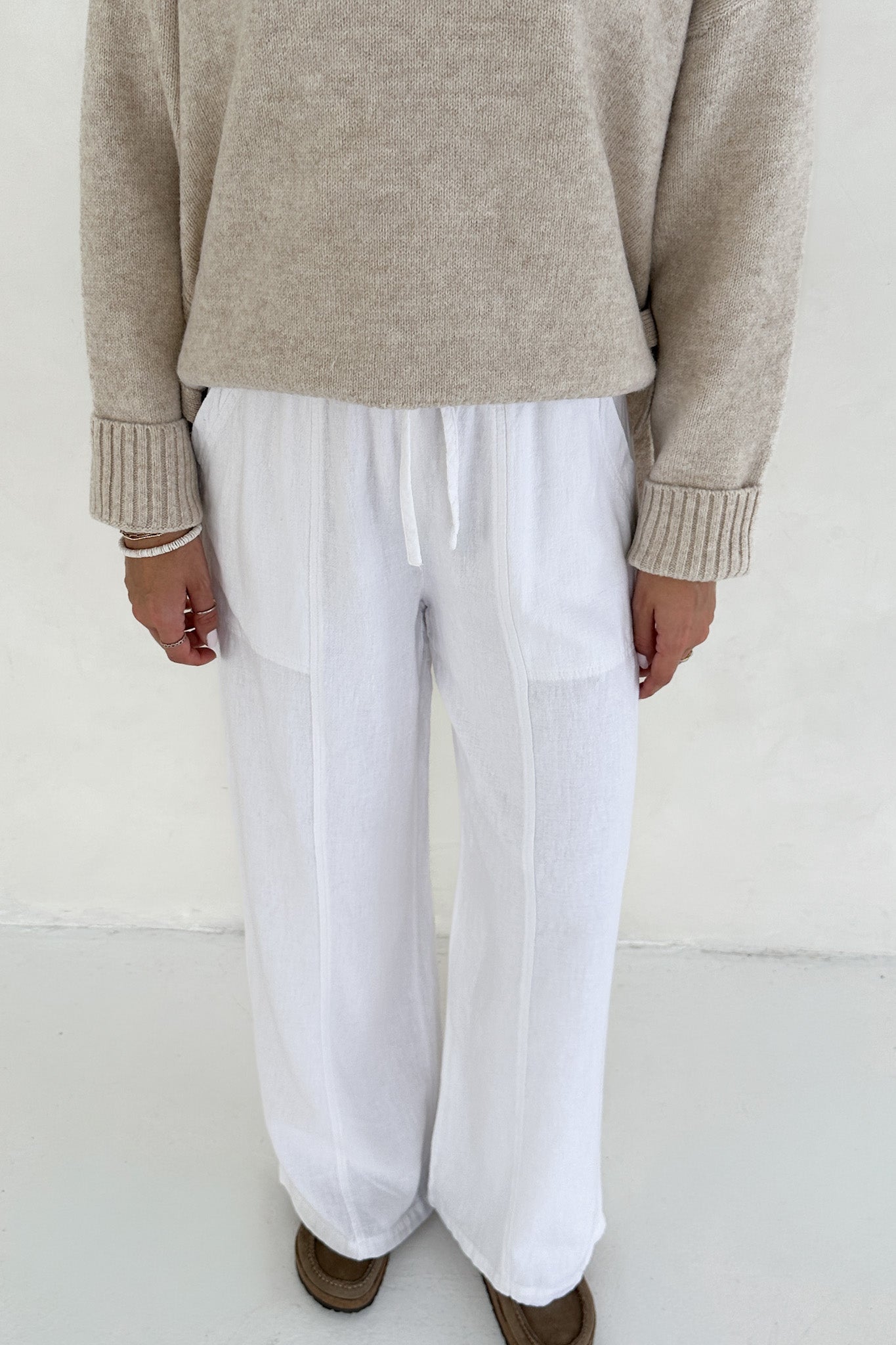 Bungalow Linen Pants in White - Neutral Ground