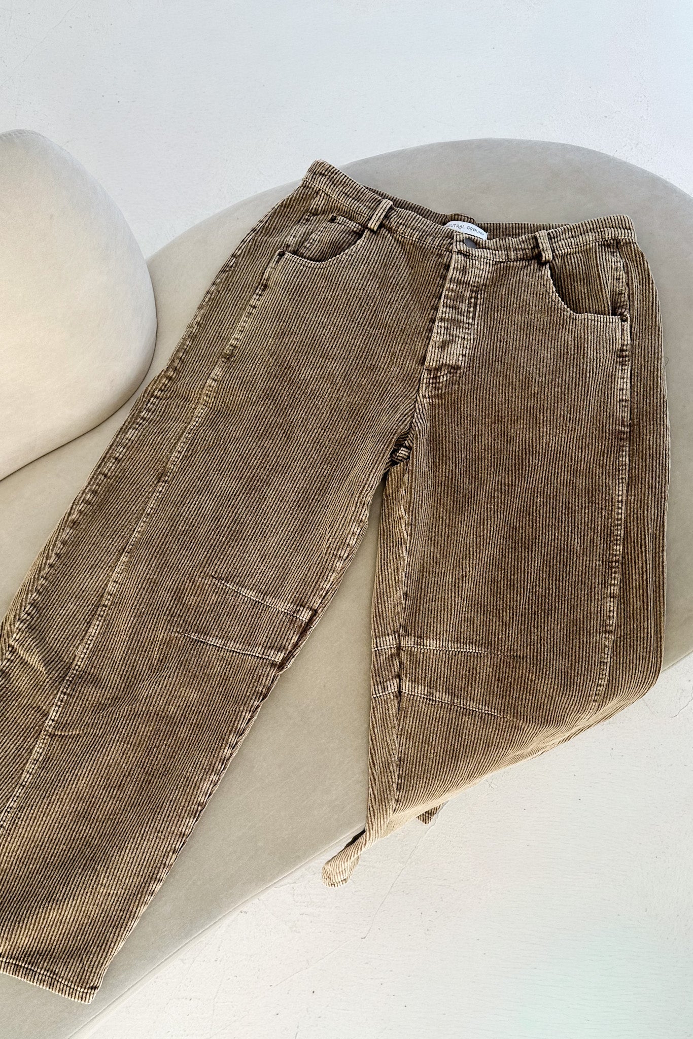 Canyon Corduroy Barrel Pants in Mocha - Neutral Ground