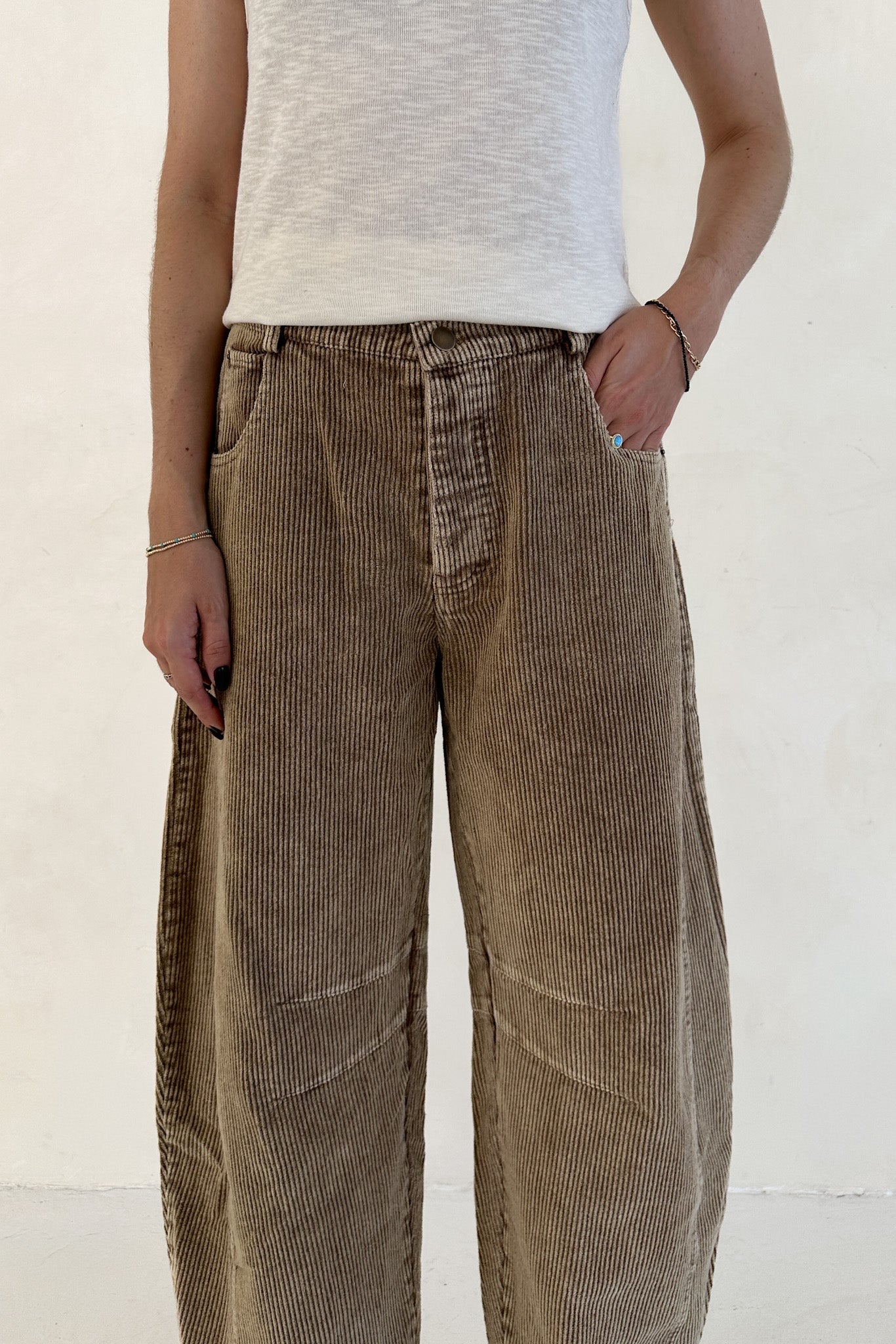 Canyon Corduroy Barrel Pants in Mocha - Neutral Ground