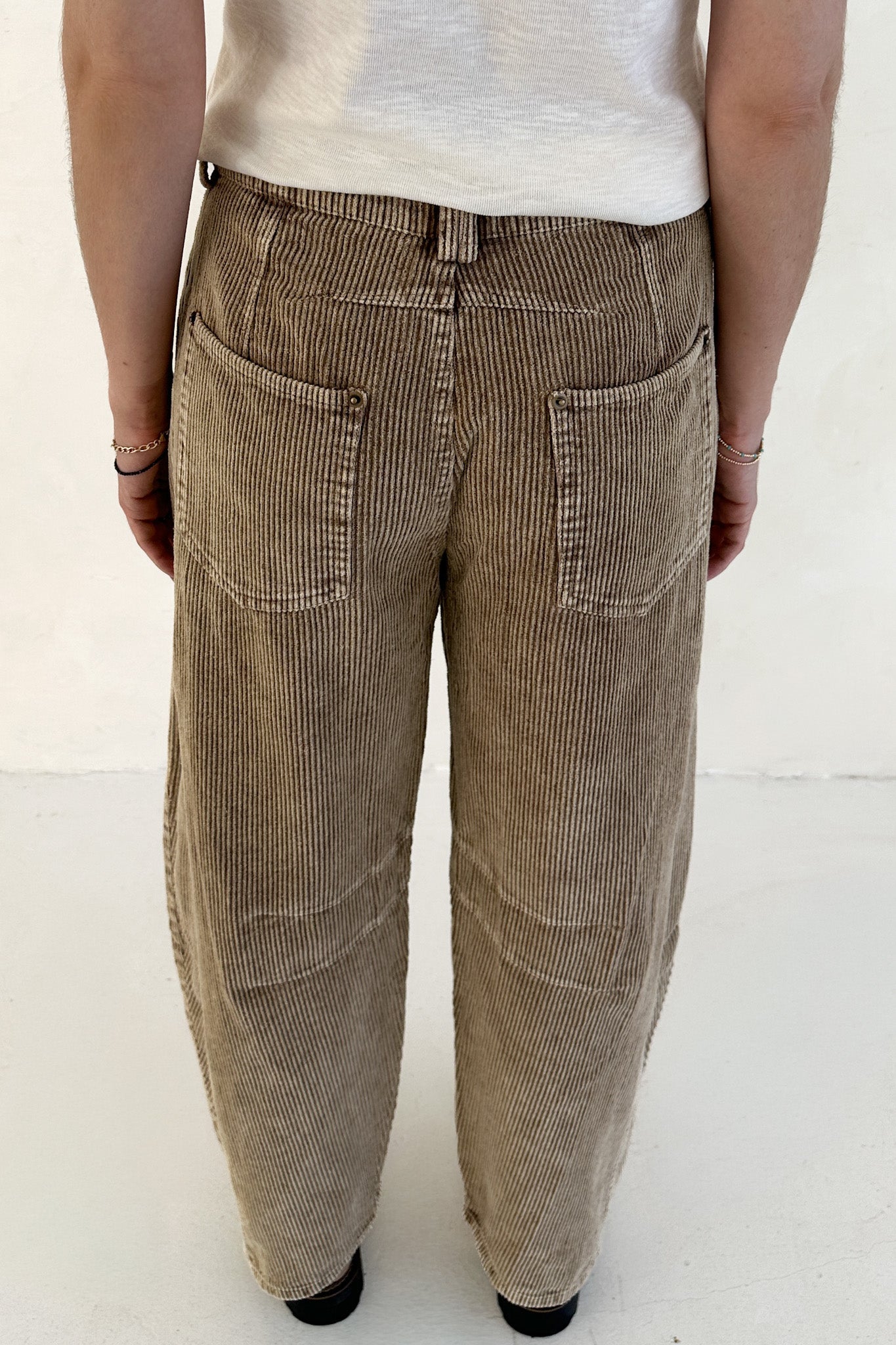 Canyon Corduroy Barrel Pants in Mocha - Neutral Ground