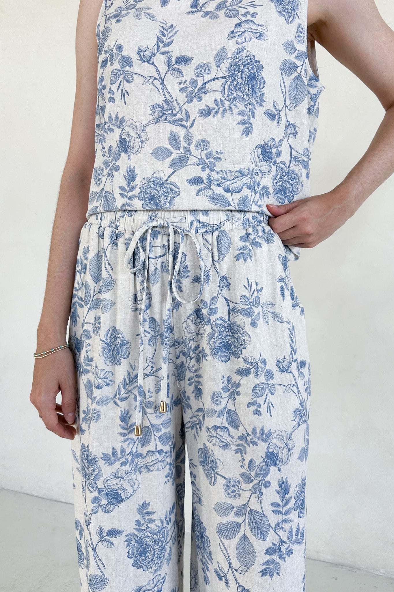 Château Printed Soft Linen Blend Pants - Neutral Ground