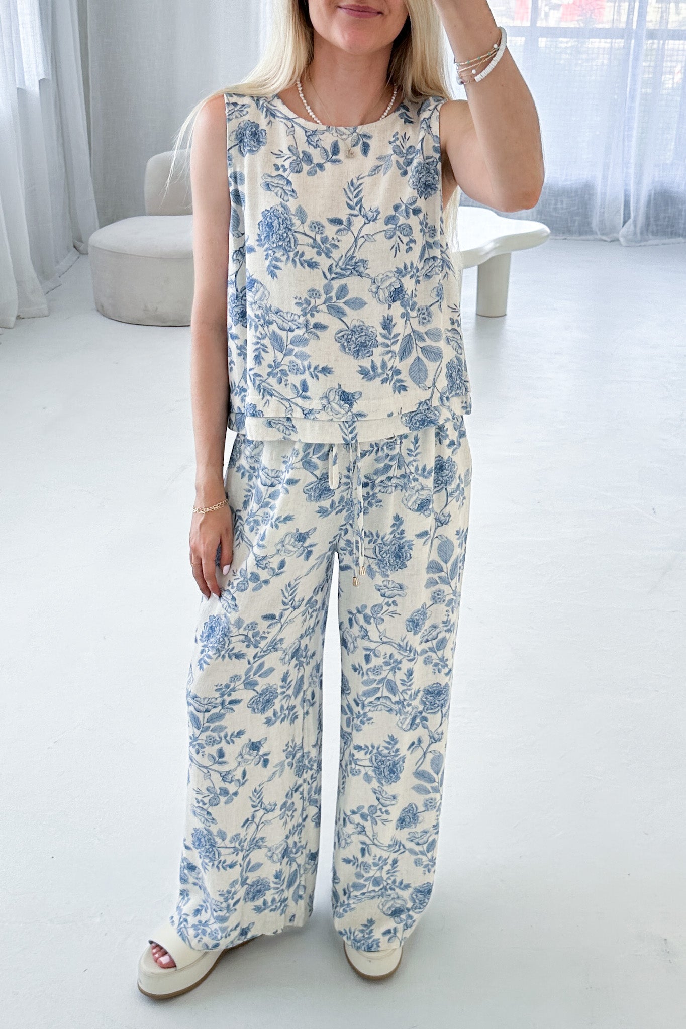 Château Printed Soft Linen Blend Pants - Neutral Ground