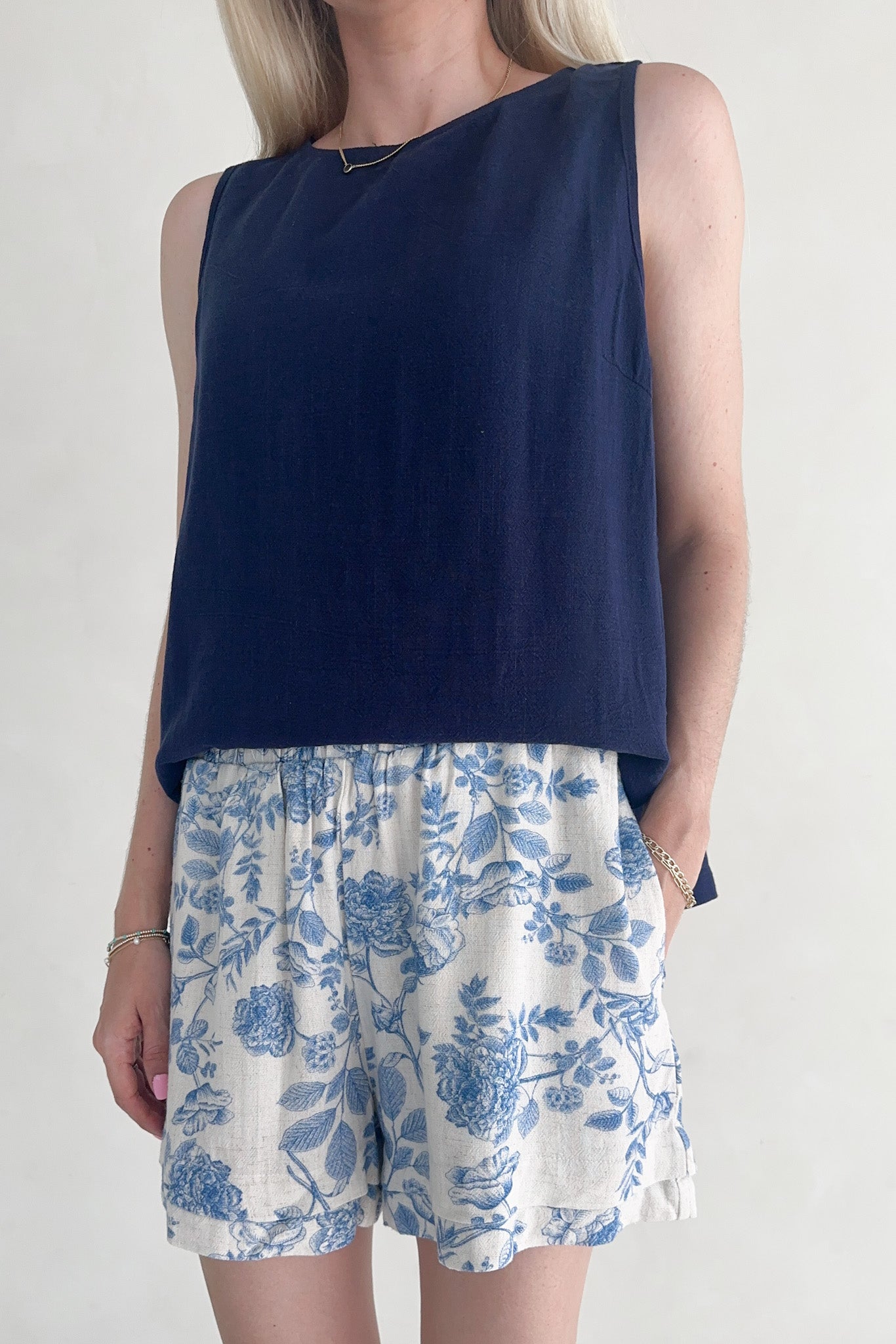 Château Printed Soft Linen Blend Shorts - Neutral Ground