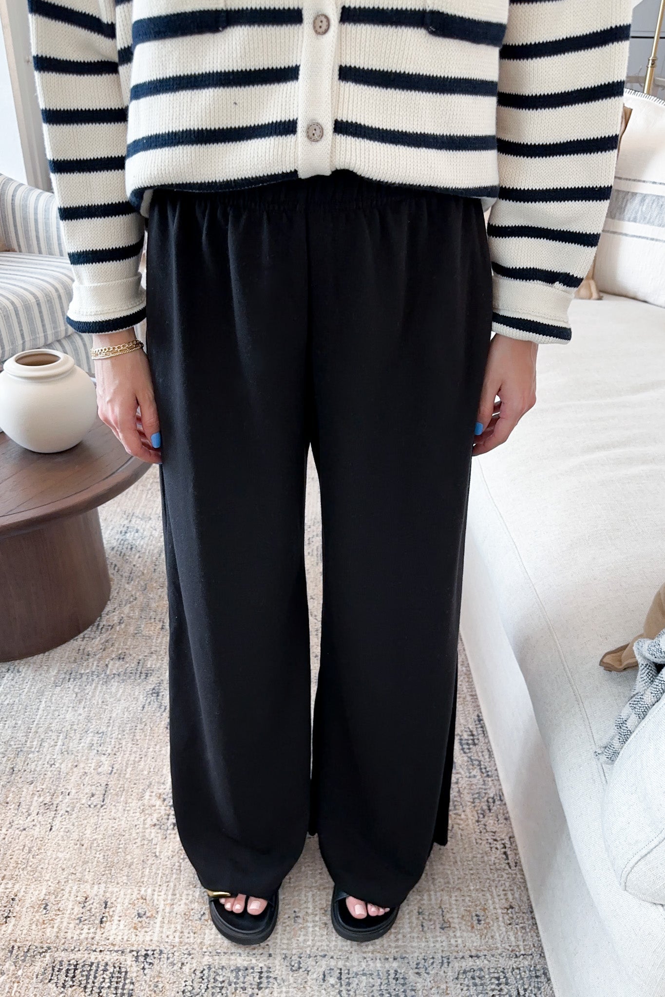 Chelsea Relaxed Lounge Pants in Black - Neutral Ground