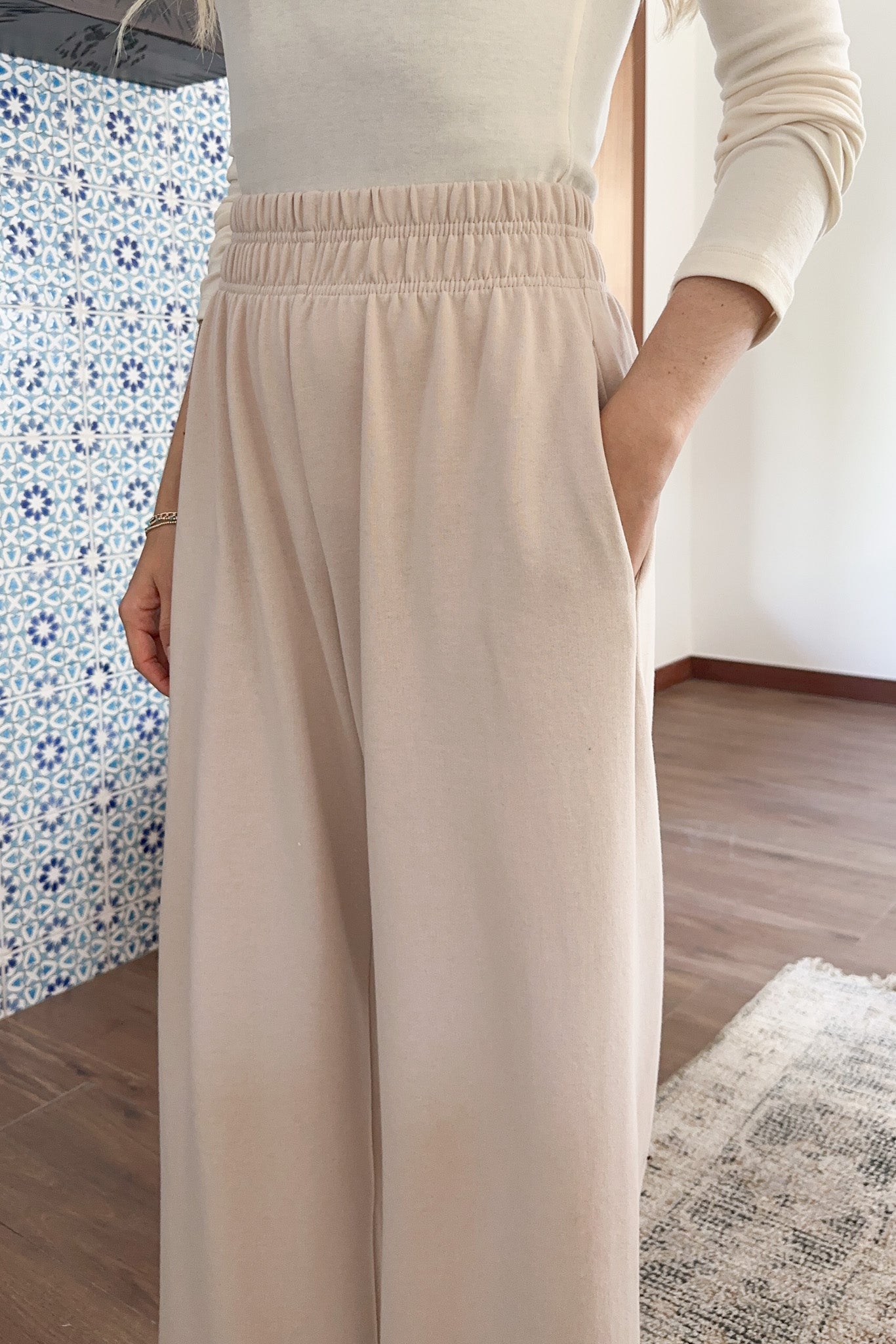 Chelsea Relaxed Lounge Pants in Natural - Neutral Ground