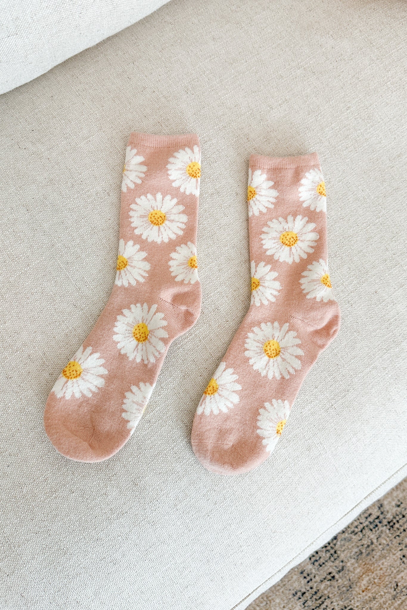Daisies Cashmere Crew Socks - Neutral Ground
