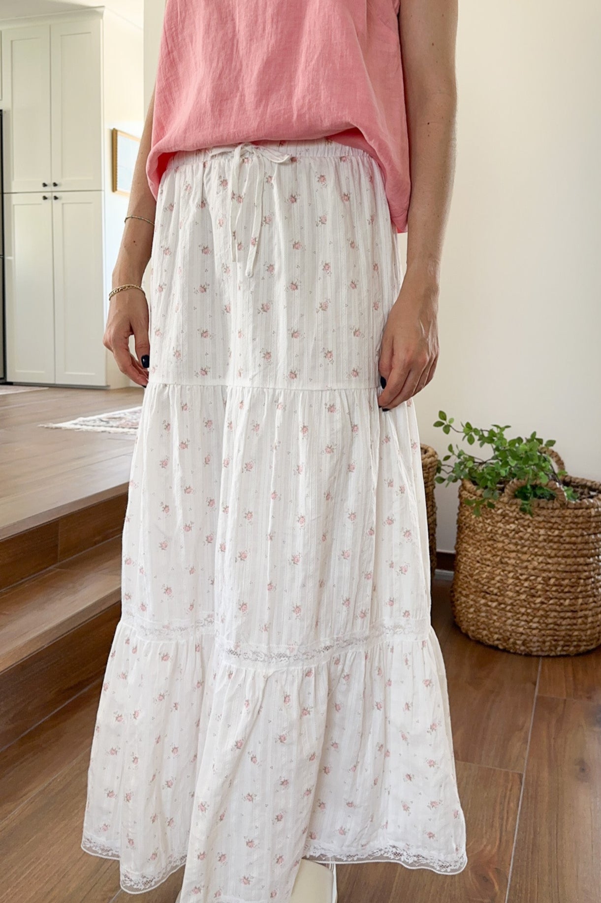 Delilah Floral Print Tiered Skirt - Neutral Ground