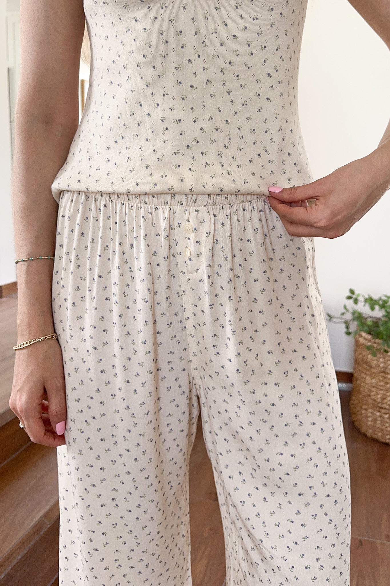 Dreamland Ditsy Floral Cozy Lounge Pants - Neutral Ground