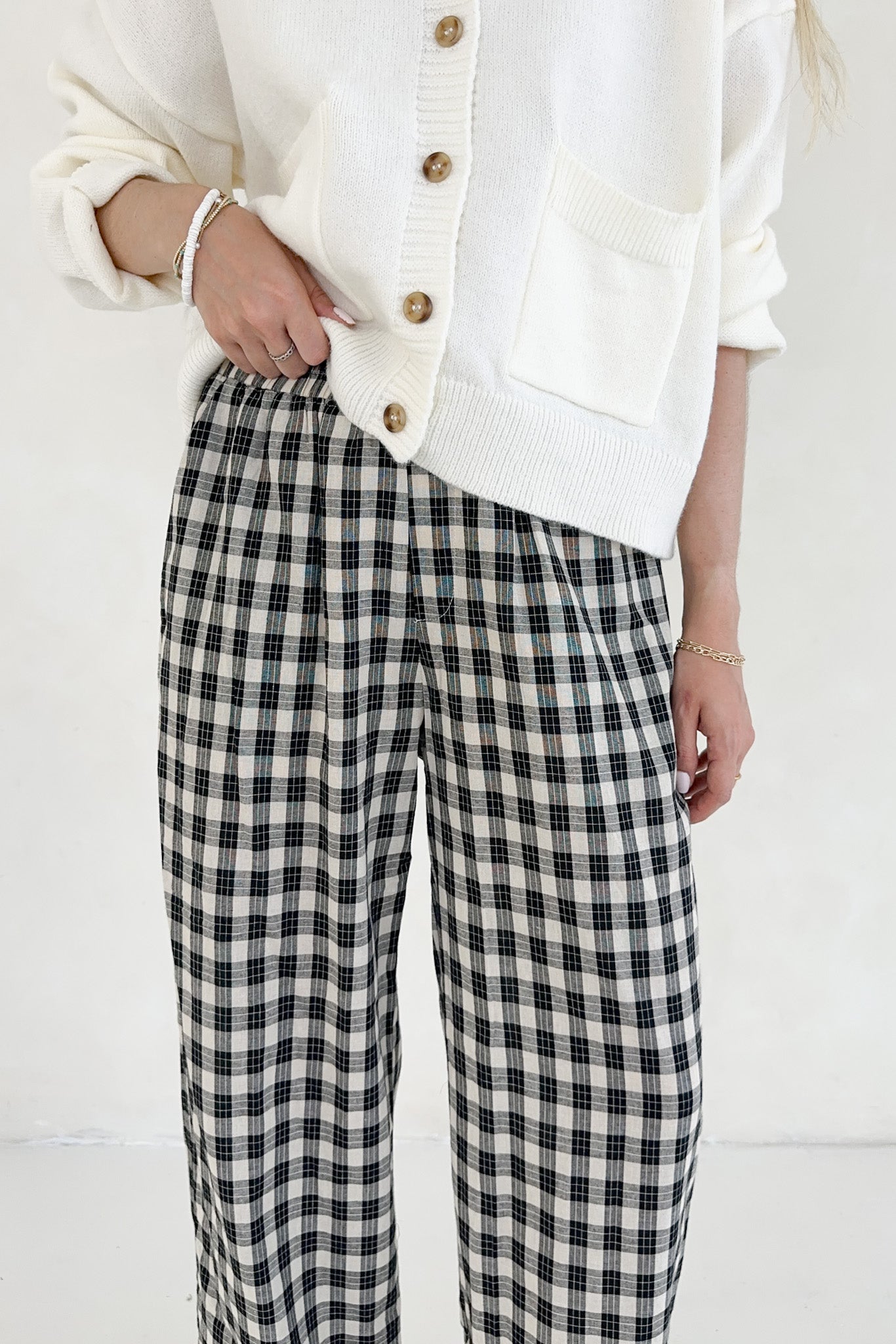 Johnny Cotton Paid Pants in Black - Neutral Ground