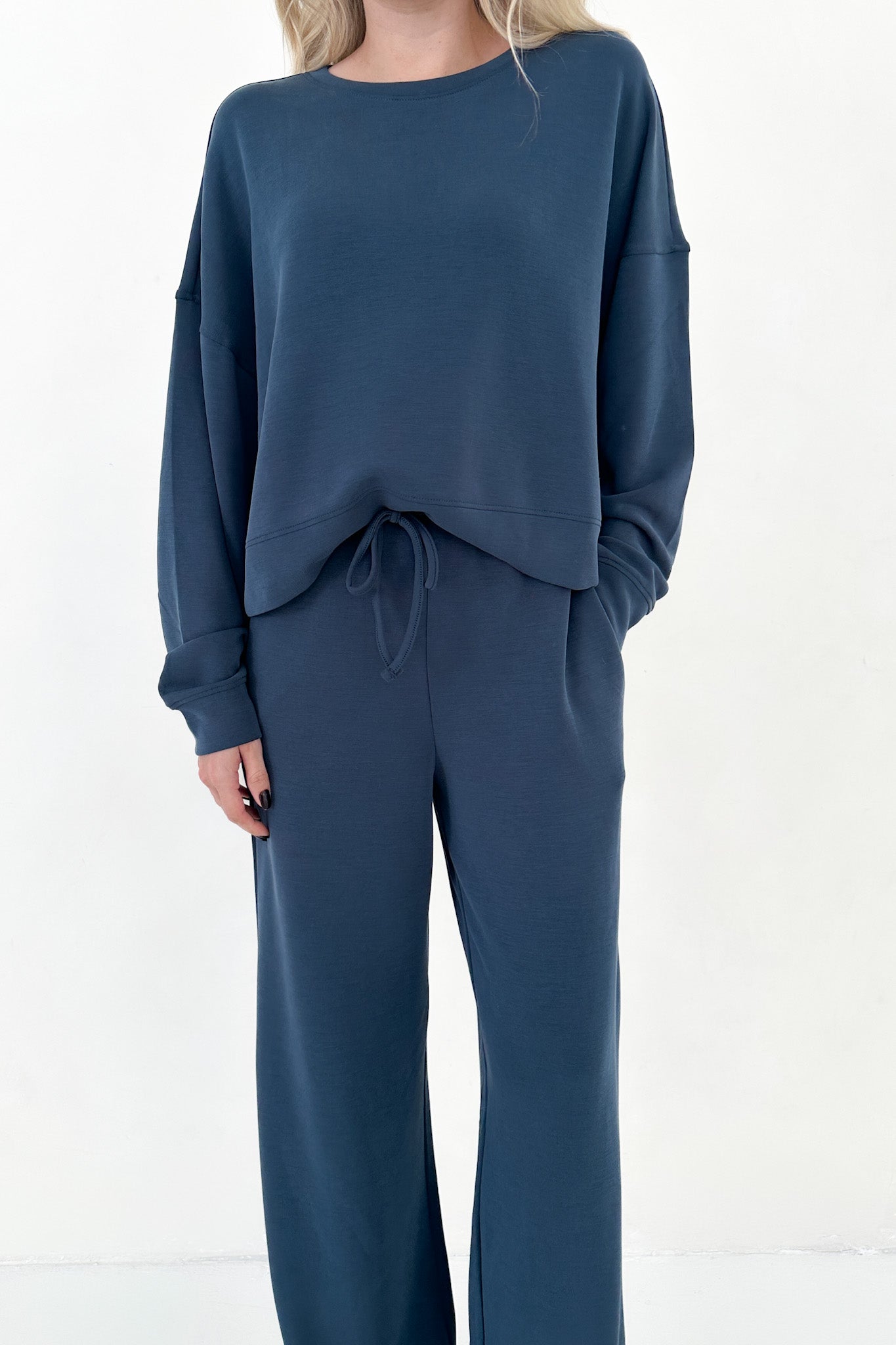 Like Butter Pants in Midnight Blue - Neutral Ground