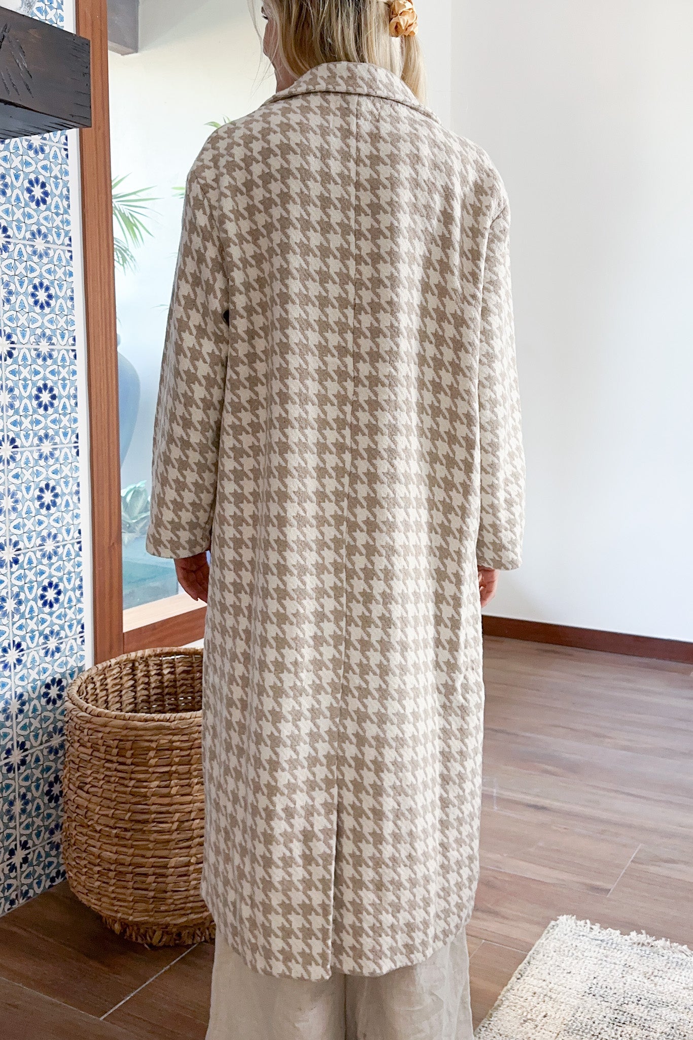 Lilibet Houndstooth Coat - Neutral Ground