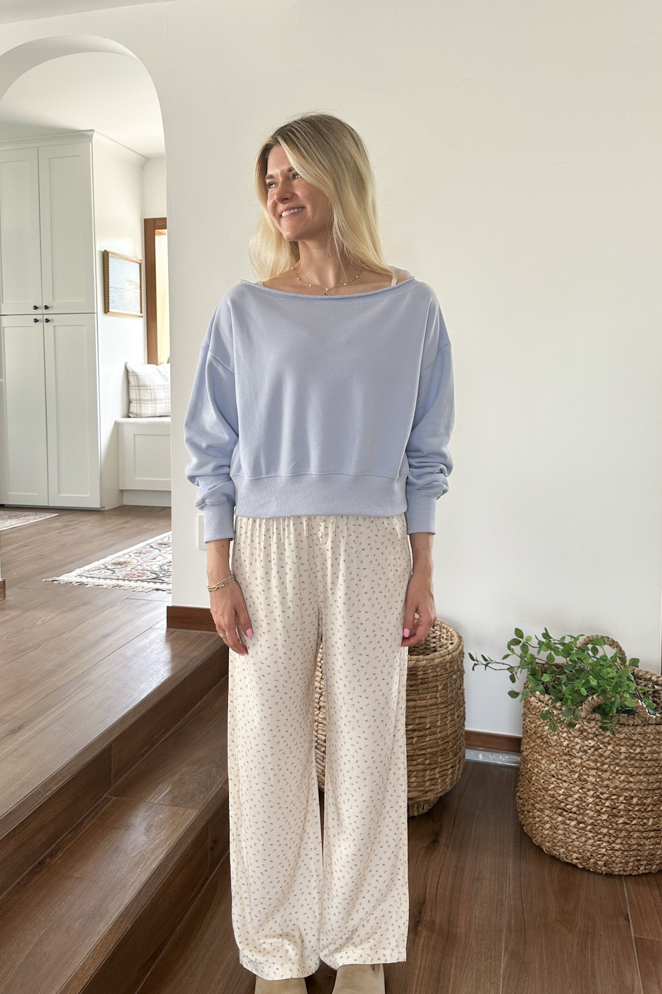 Maddie Pullover Sweatshirt in Baby Blue - Neutral Ground