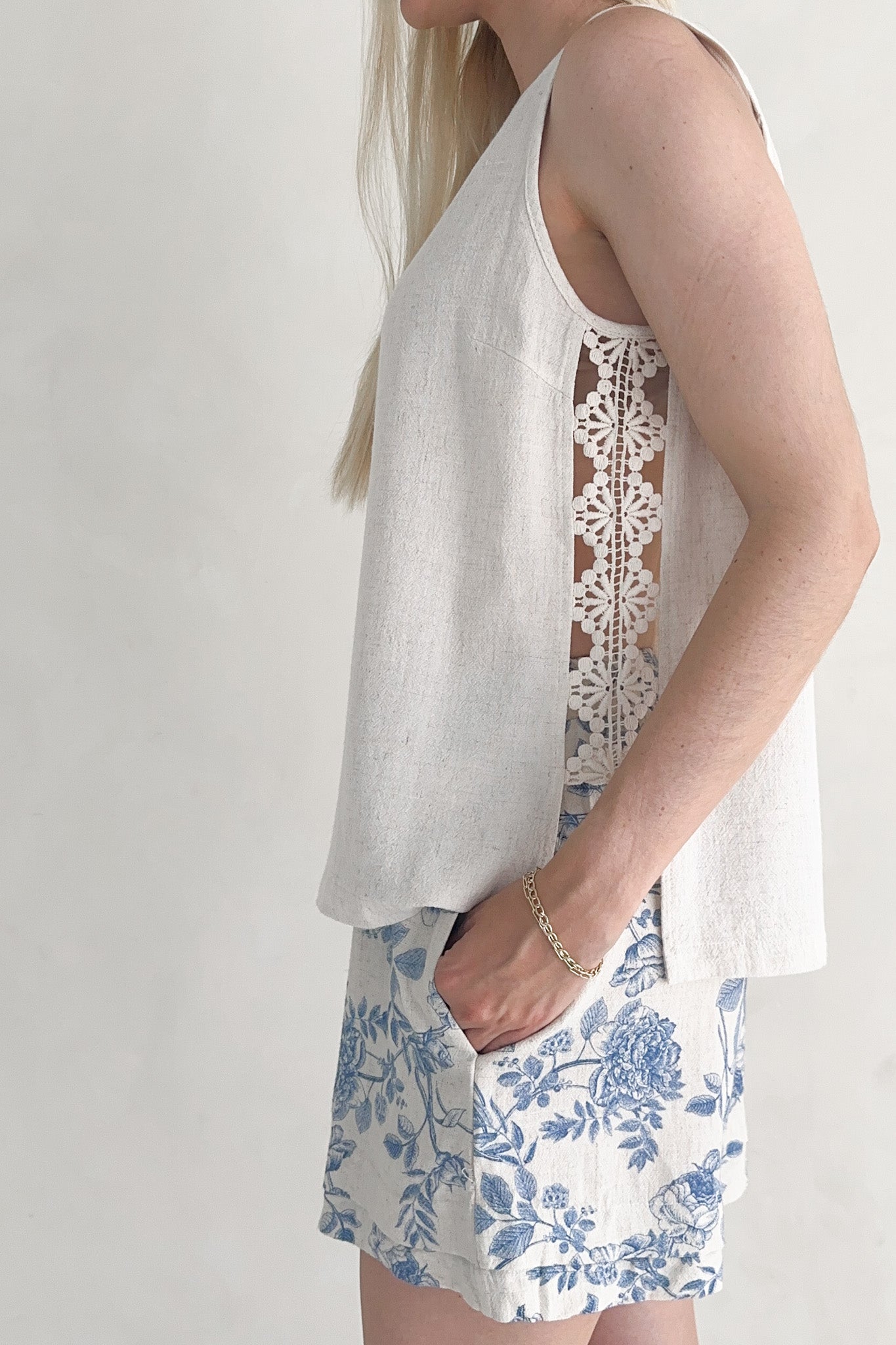 Madison Linen Blend Relaxed Tunic Tank in Natural - Neutral Ground