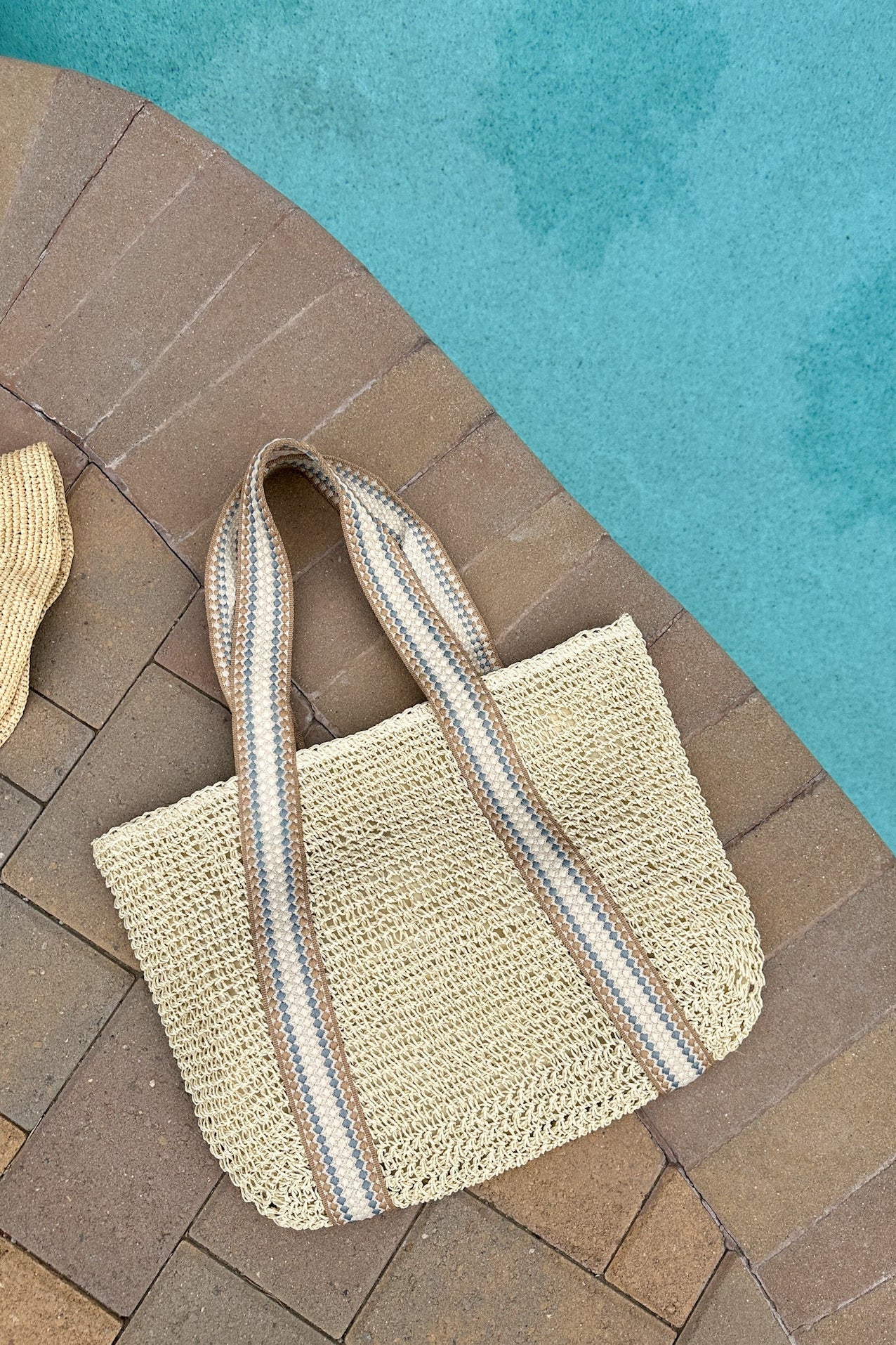 Mallorca Crochet Shoulder Bag - Neutral Ground