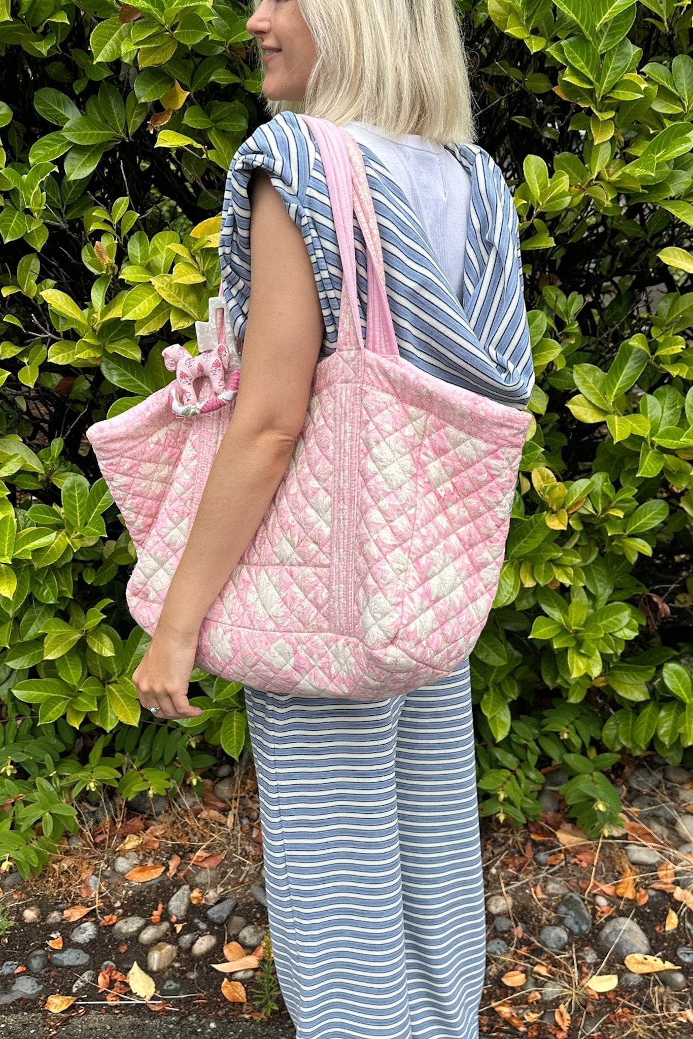 Market Quilted Tote Bag in Baby Pink and White - Neutral Ground