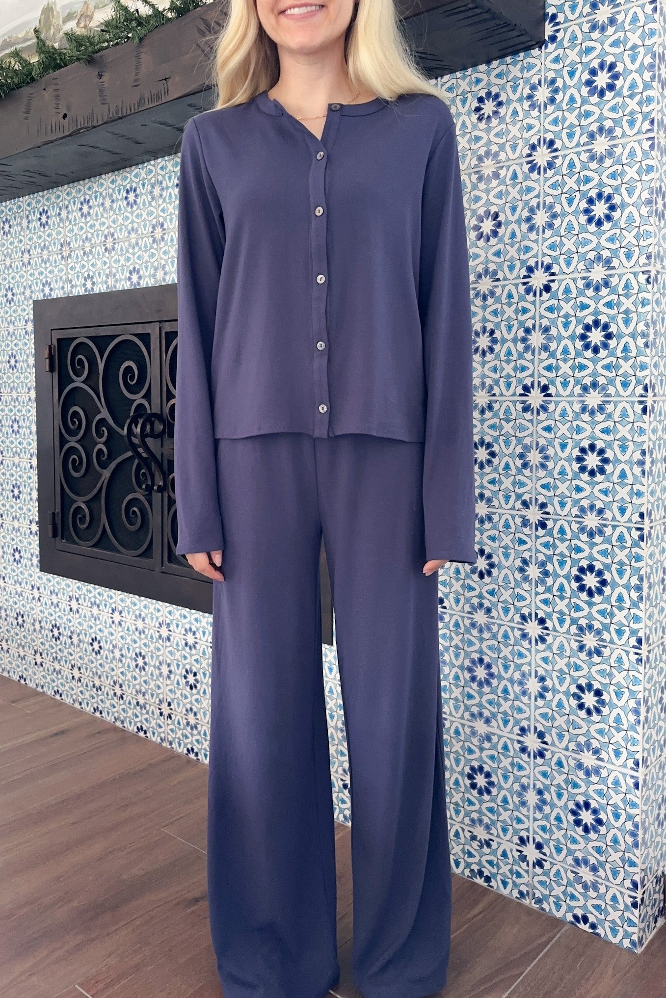 Meet Me There Lounge Top - Neutral Ground