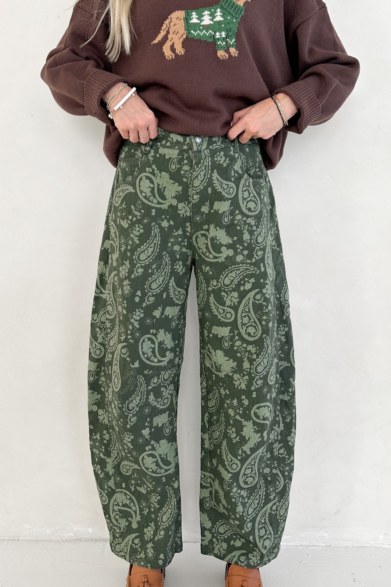 Nora Paisley Print Denim Barrel Jeans in Evergreen - Neutral Ground
