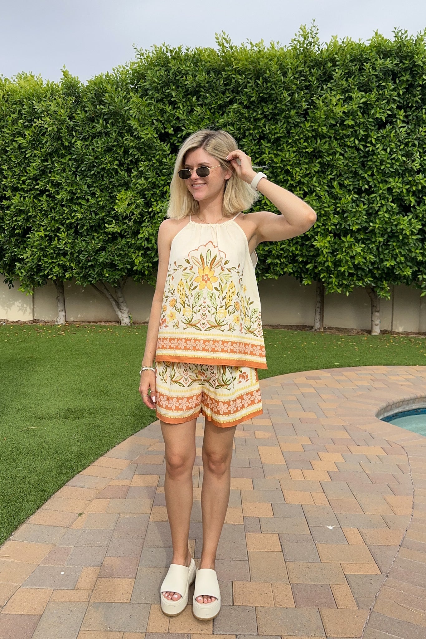 Over the Border Tropical Print Shorts - Neutral Ground