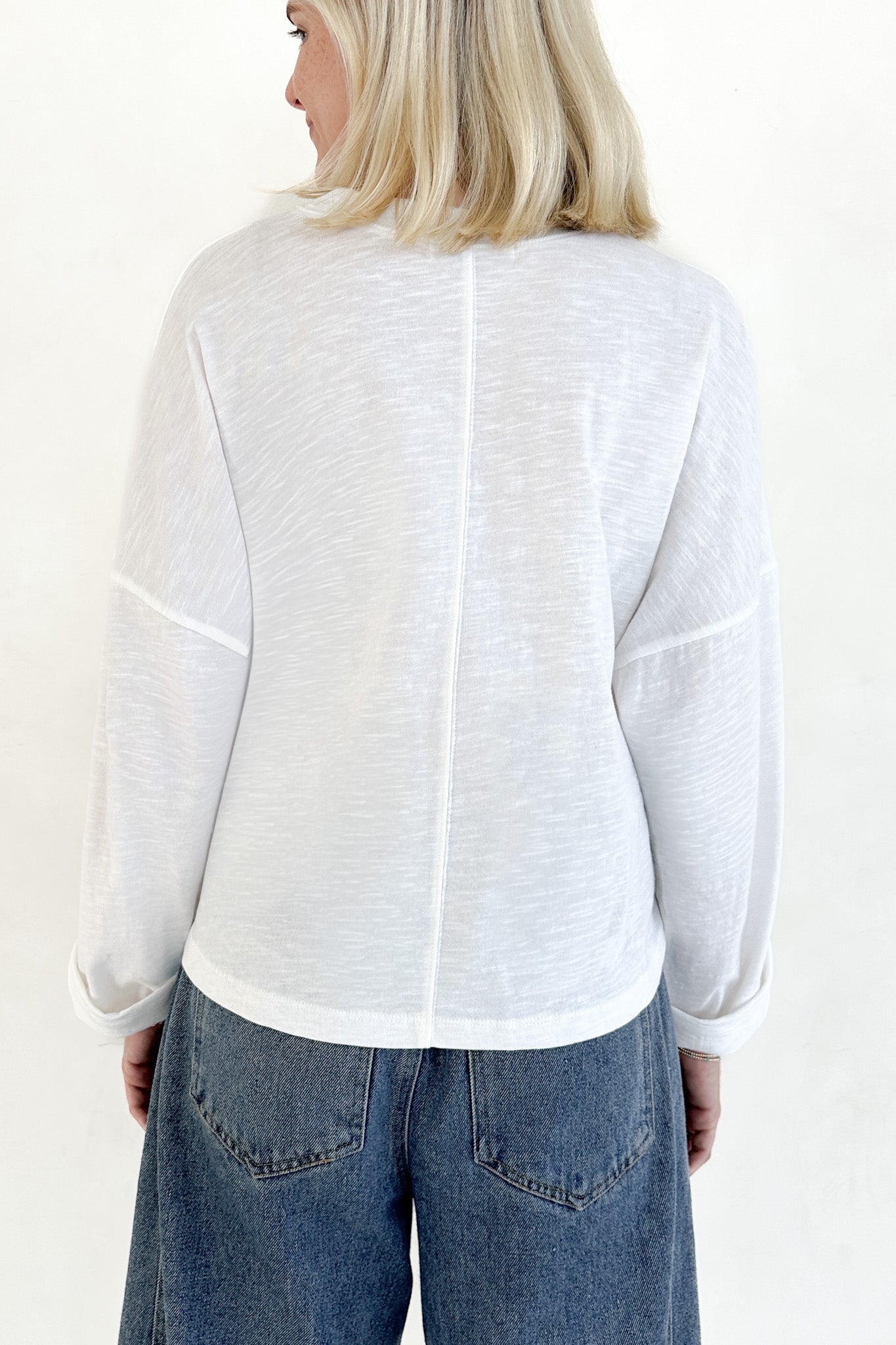 Studio Cropped Lightweight Long Sleeve Top in White - Neutral Ground