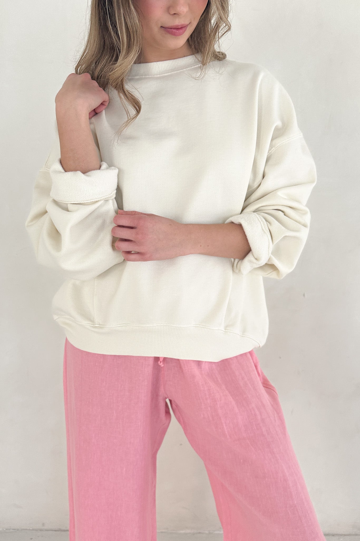 Sundays Pigment Washed Sweatshirt in Vanilla - Neutral Ground