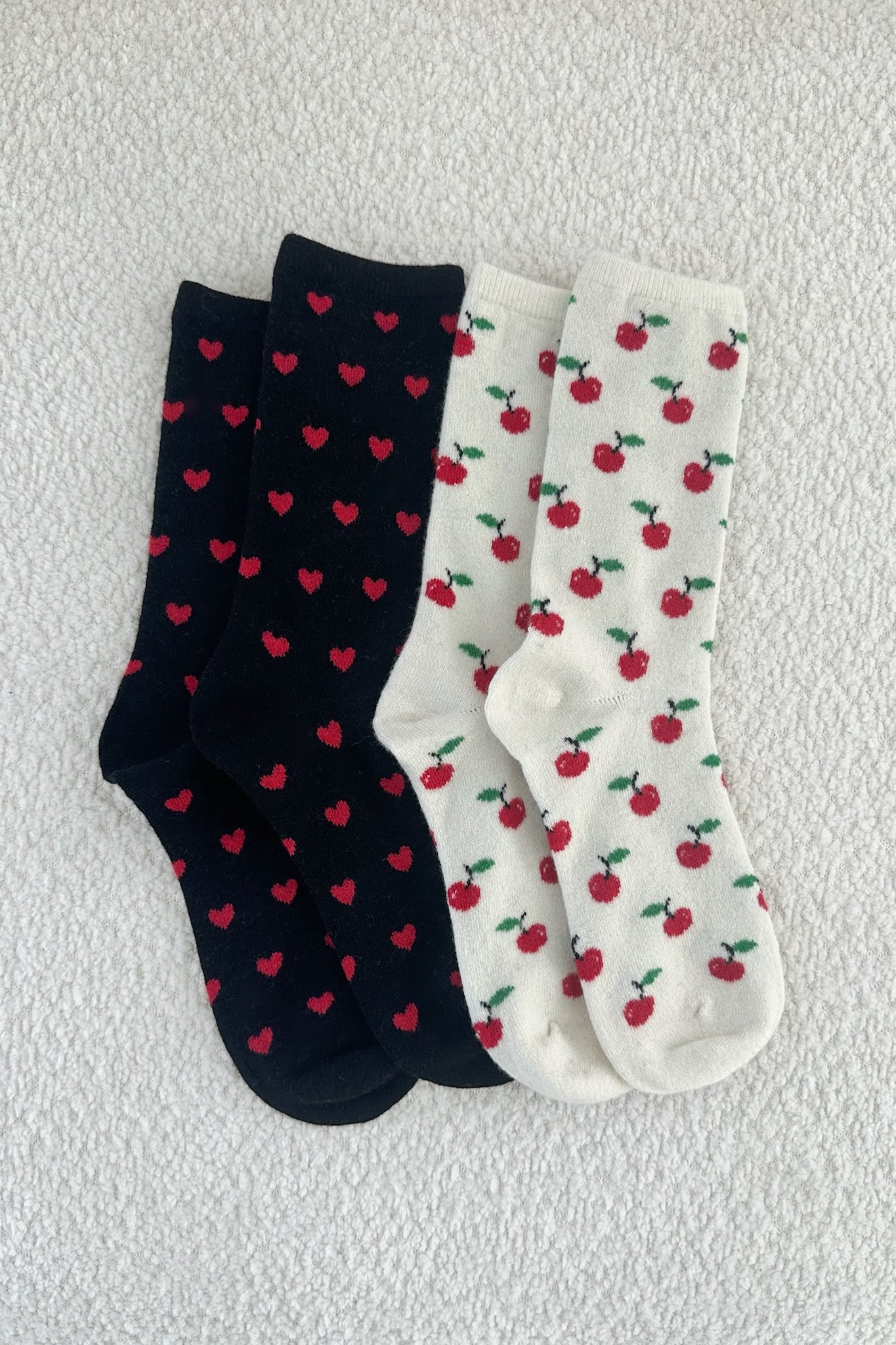 Tiny Heart Cashmere Blend Crew Socks in Black and Red - Neutral Ground