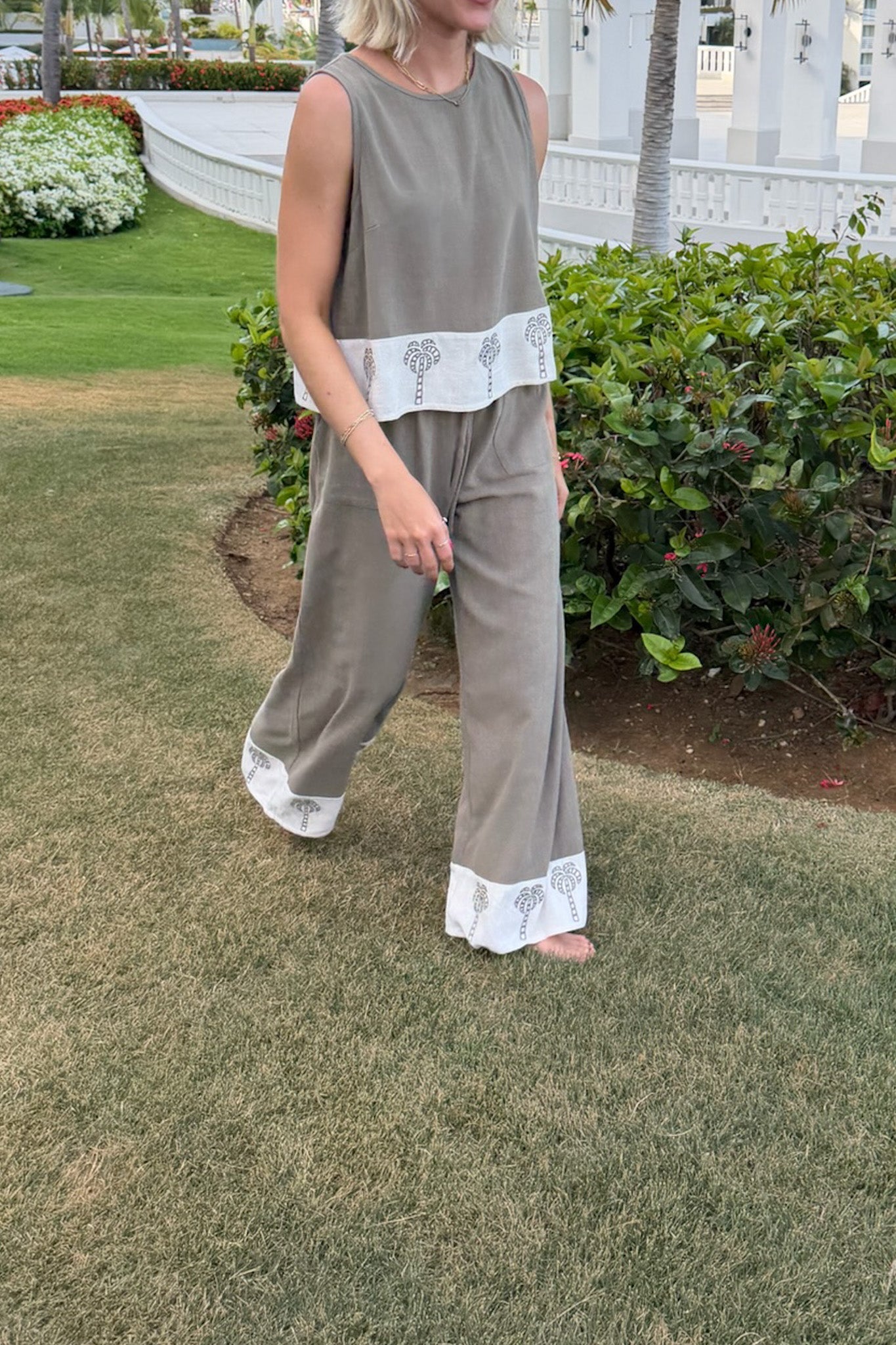 Villa Embroidered Linen Blend Wide Leg Pants - Neutral Ground