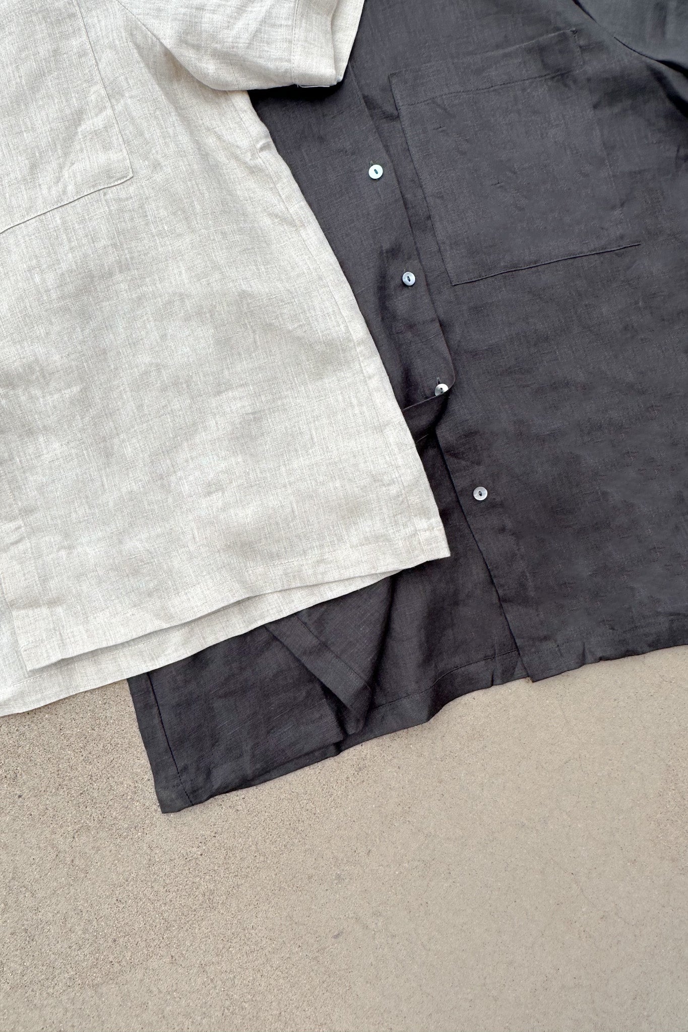 Nantucket Linen Button Down Shirt in Coal - Neutral Ground