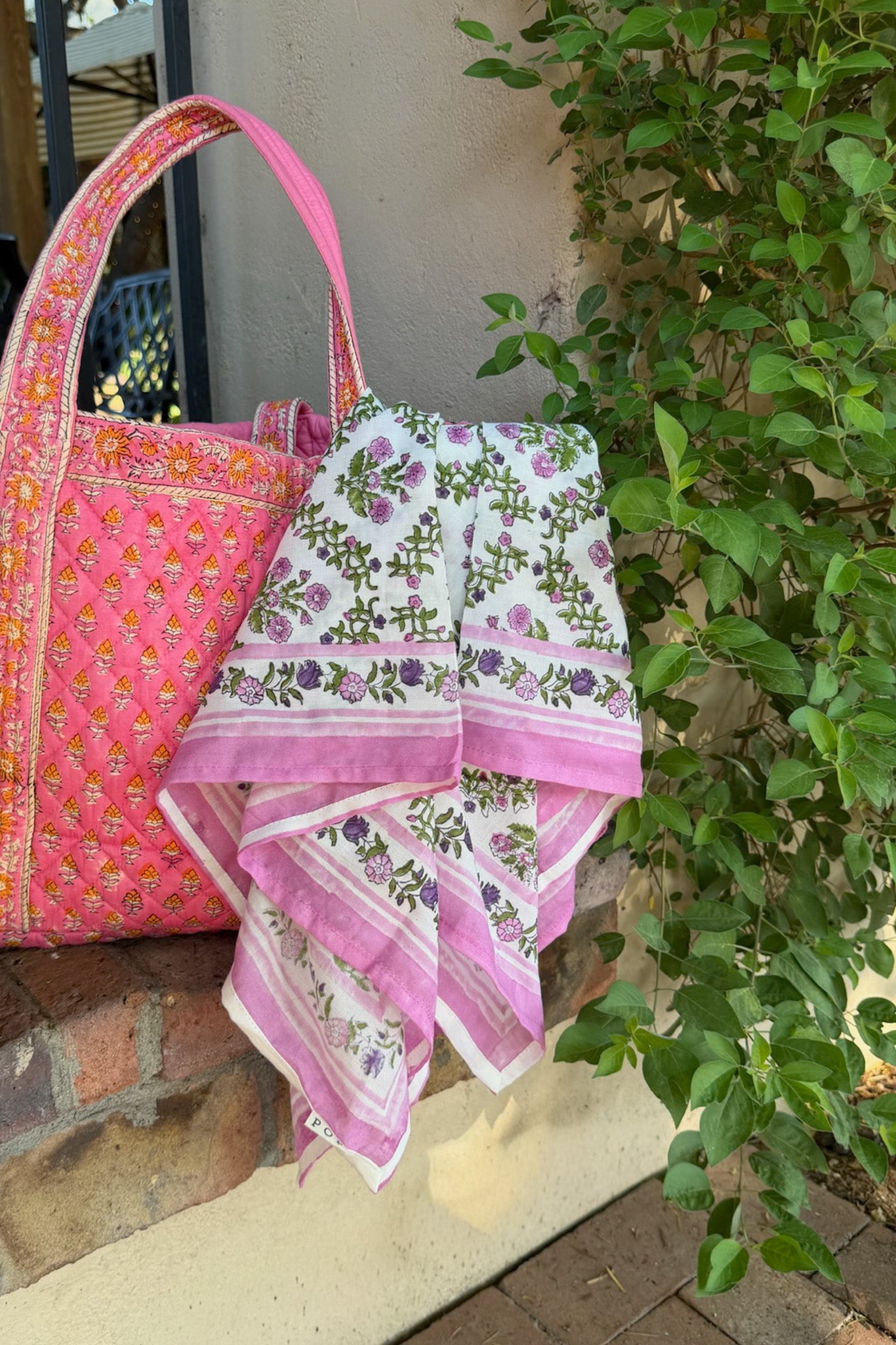 Lilly Lightweight Cotton Scarf in Lavender