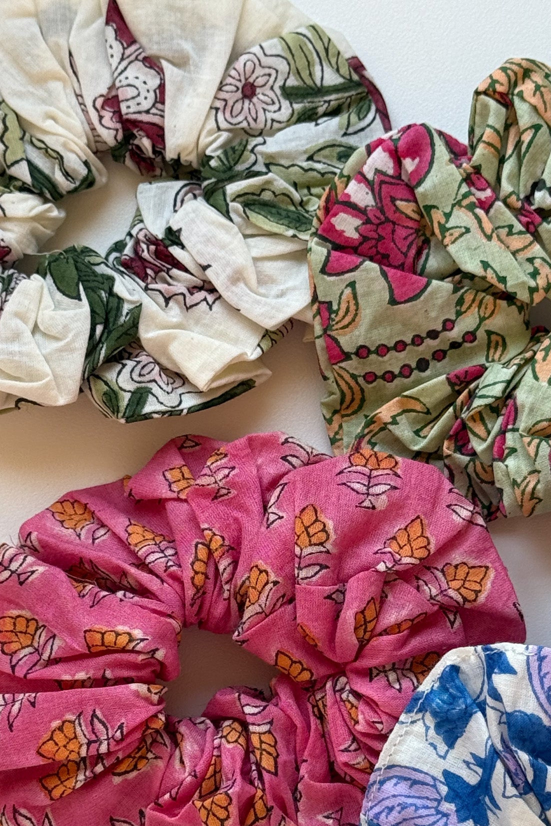 Monroe Floral Cotton Scrunchie in Ivory