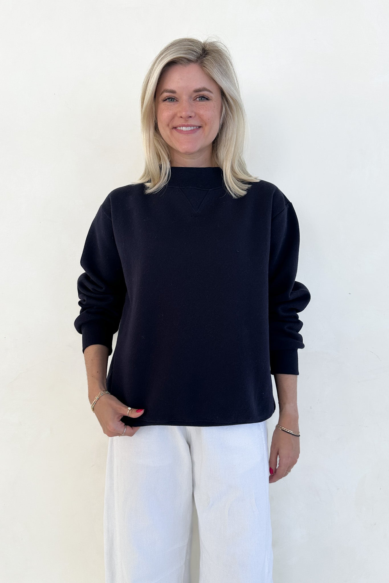 Coffee Run Mockneck Sweatshirt in Navy