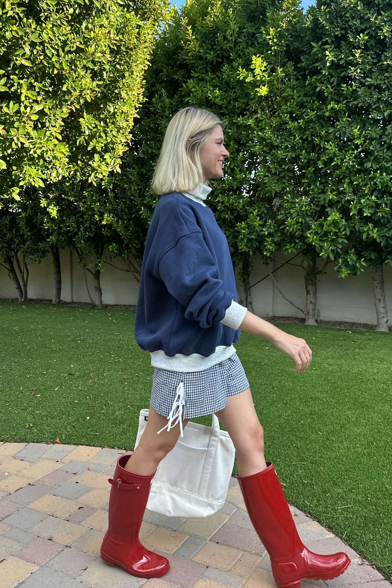 Off Duty Diana Rolled Mock Neck Pullover in Navy