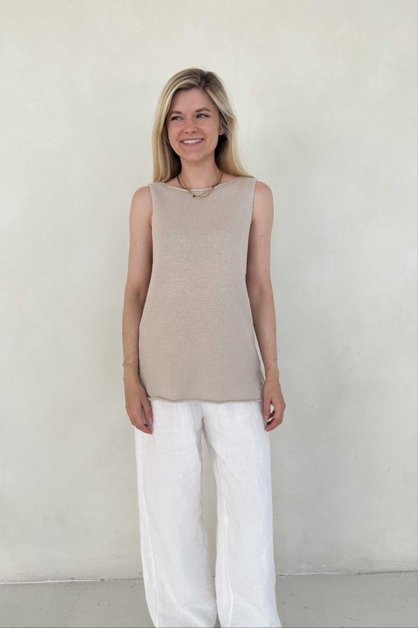 Amaya Woven Side Slit Top - Neutral Ground