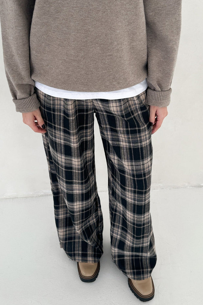 Aspen Pajama Style Pants in Black - Neutral Ground