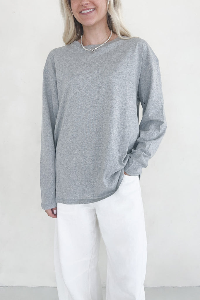 Billie Organic Cotton Boyfriend Tee in Grey - Neutral Ground