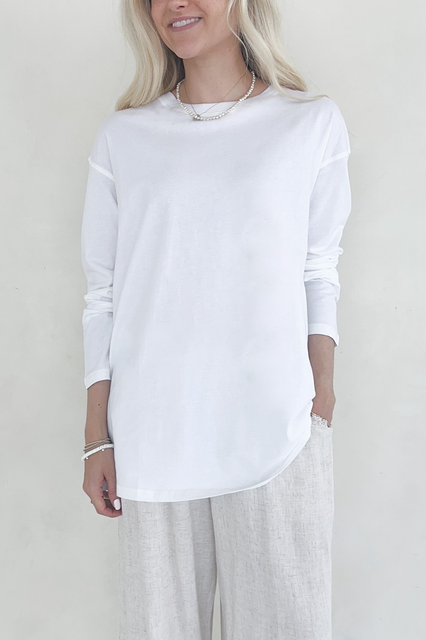 Billie Organic Cotton Boyfriend Tee in White - Neutral Ground