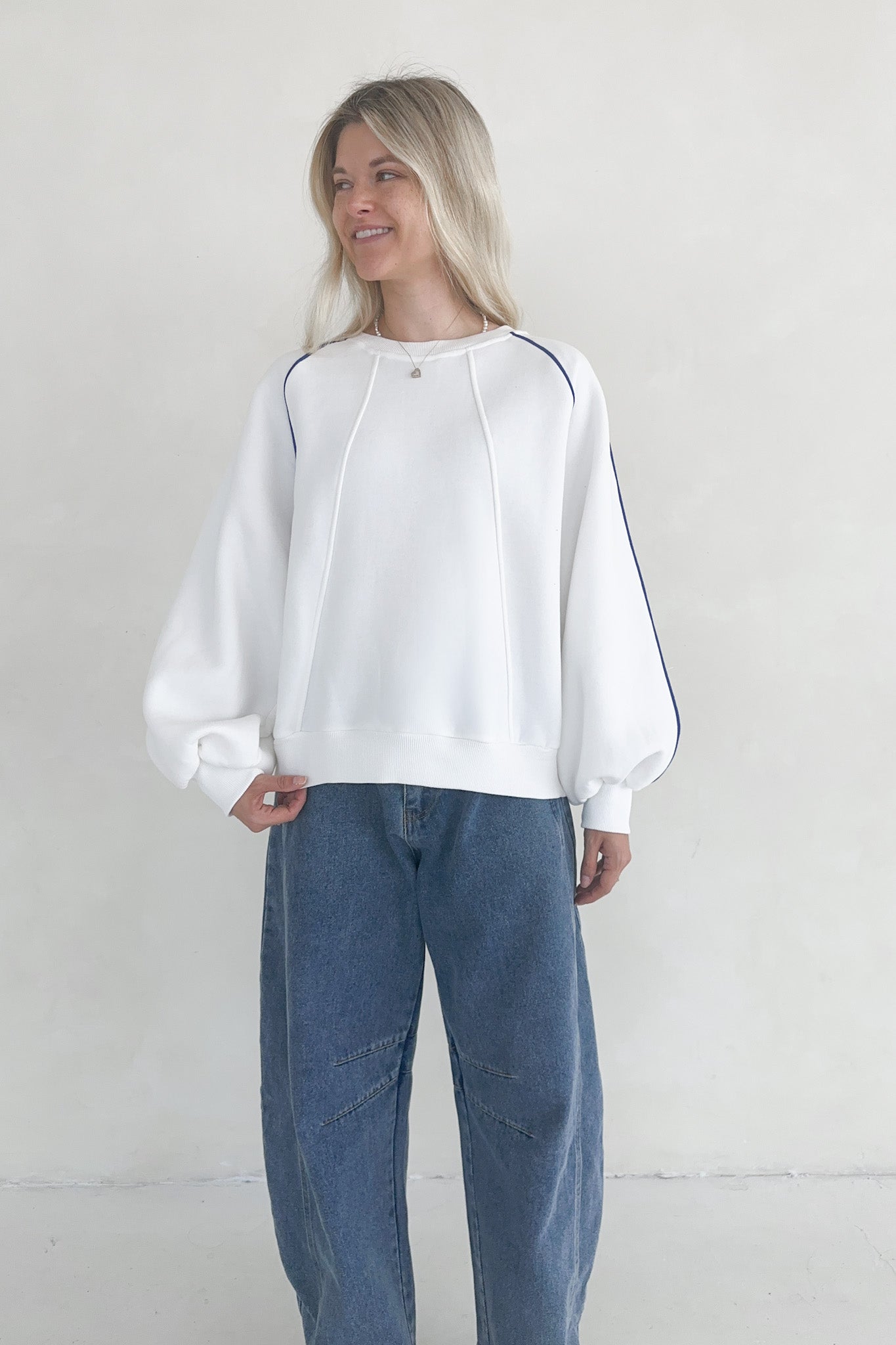 Brielle Contrast Piping Pullover Sweatshirt - Neutral Ground