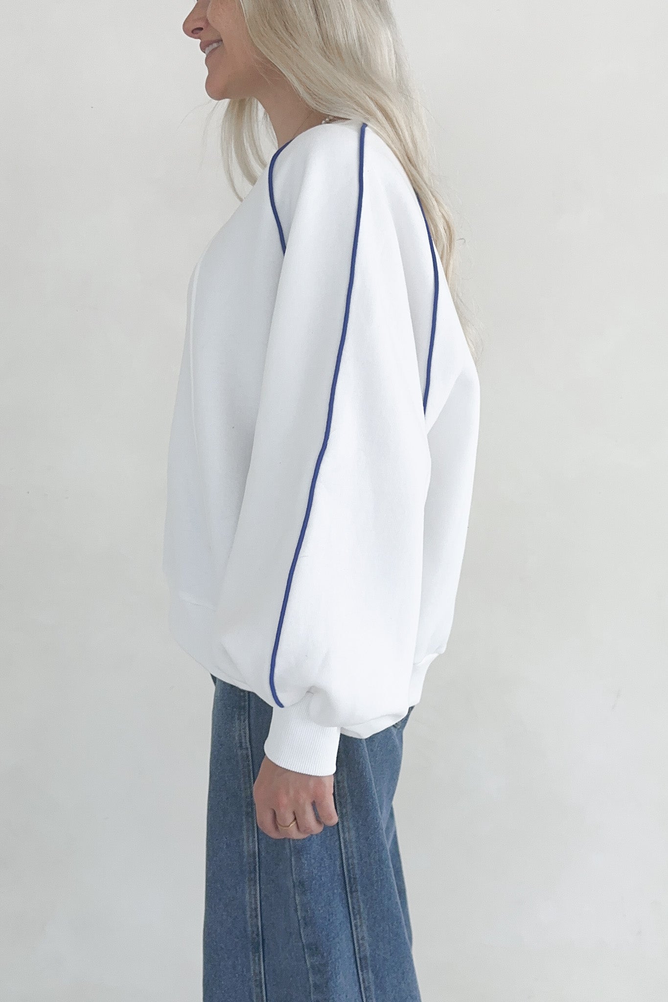 Brielle Contrast Piping Pullover Sweatshirt - Neutral Ground