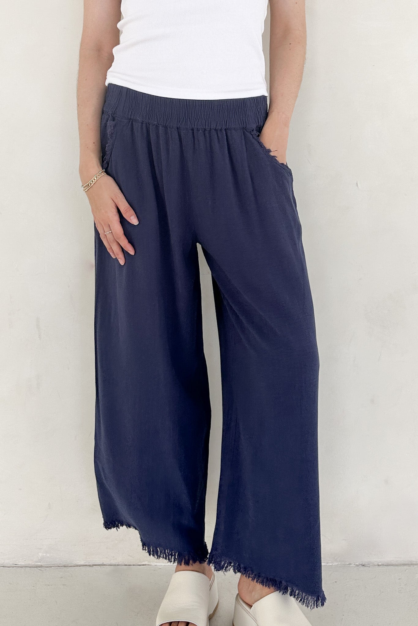 Cabana Linen Pant in Navy - Neutral Ground