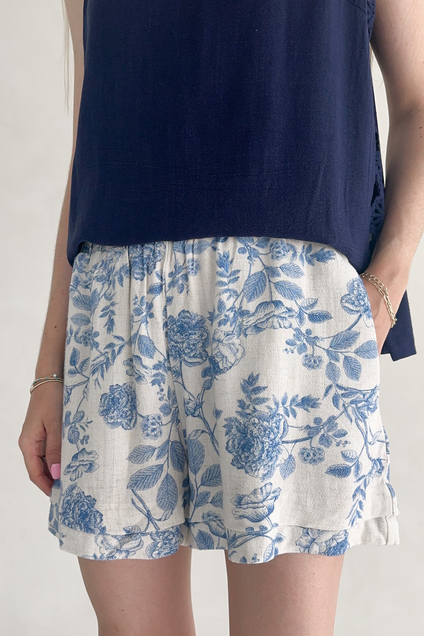 Château Printed Soft Linen Blend Shorts - Neutral Ground