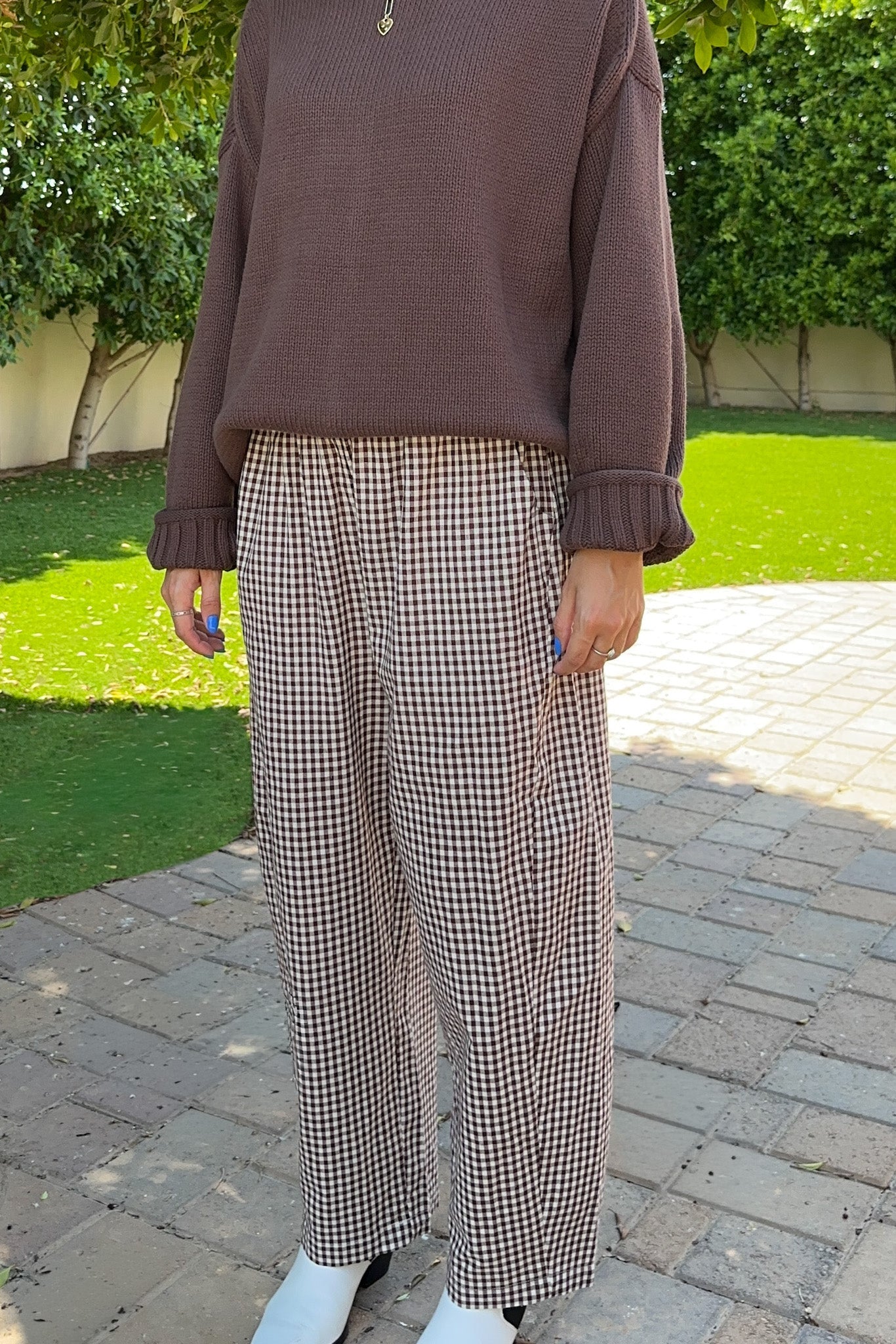Chelsea Checkered Barrel Pant in Espresso - Neutral Ground