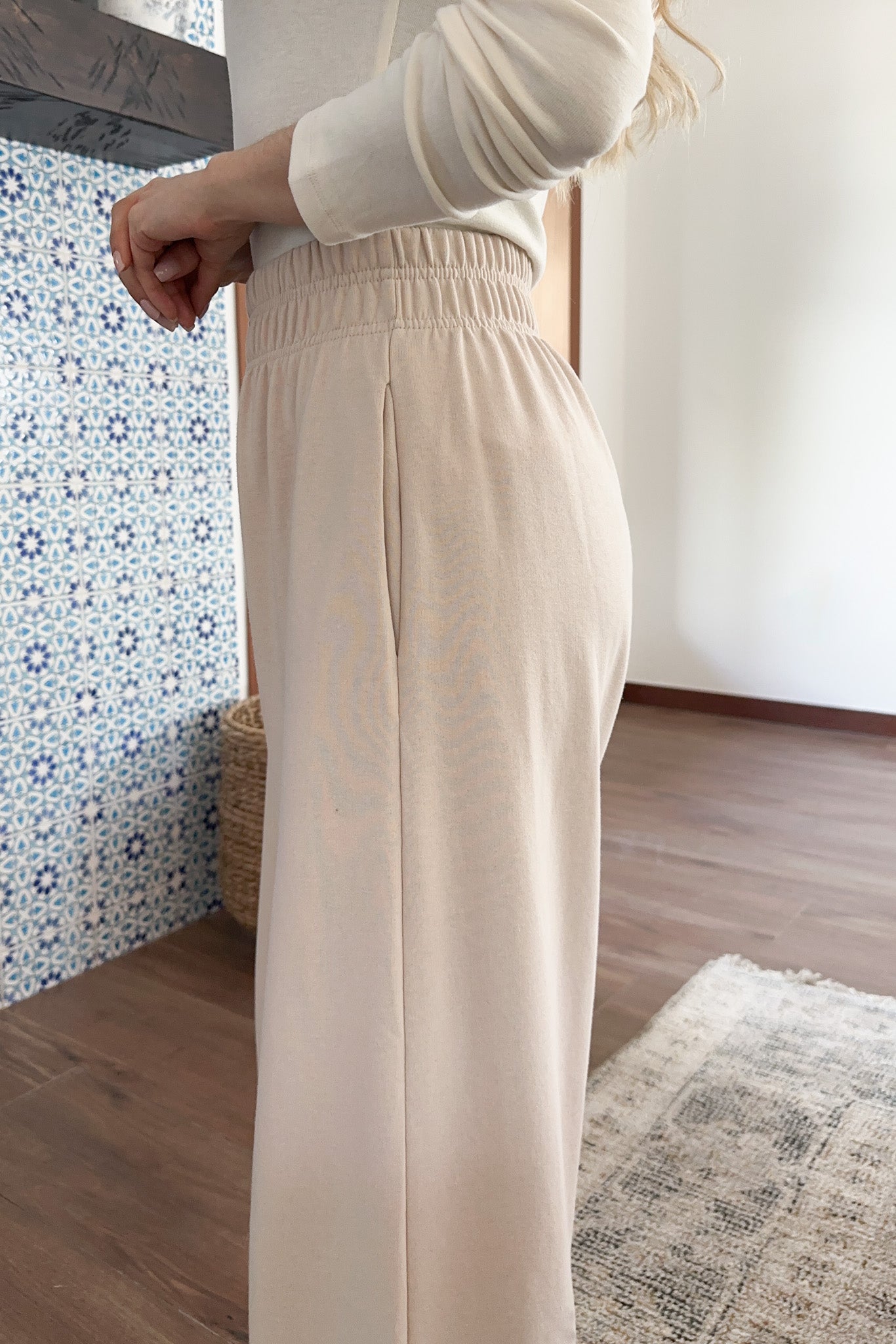 Chelsea Relaxed Lounge Pants in Natural - Neutral Ground