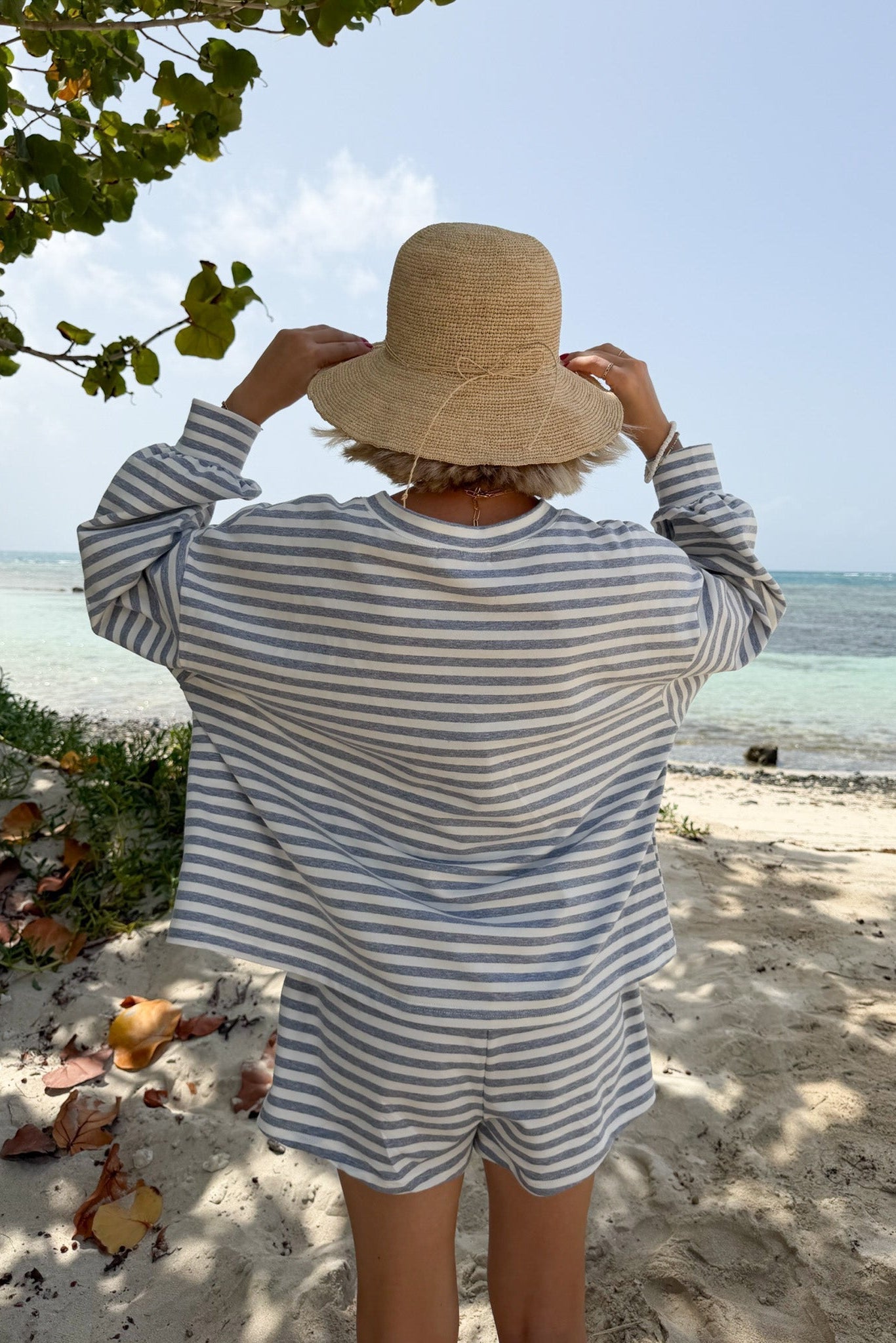 Daily Lightweight Cotton Striped Top in Heather Grey - Neutral Ground