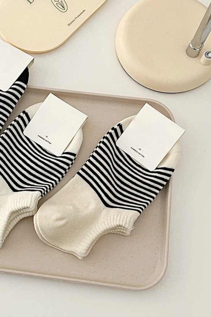 Dash Striped Ankle Socks in Beige - Neutral Ground