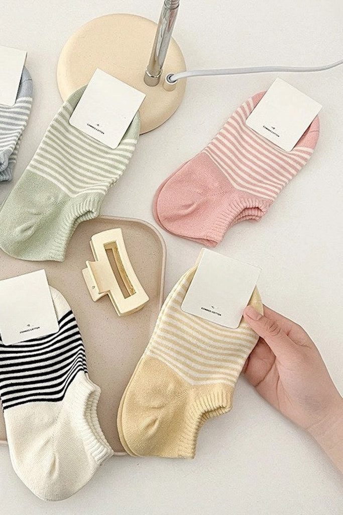 Dash Striped Ankle Socks in Pink - Neutral Ground