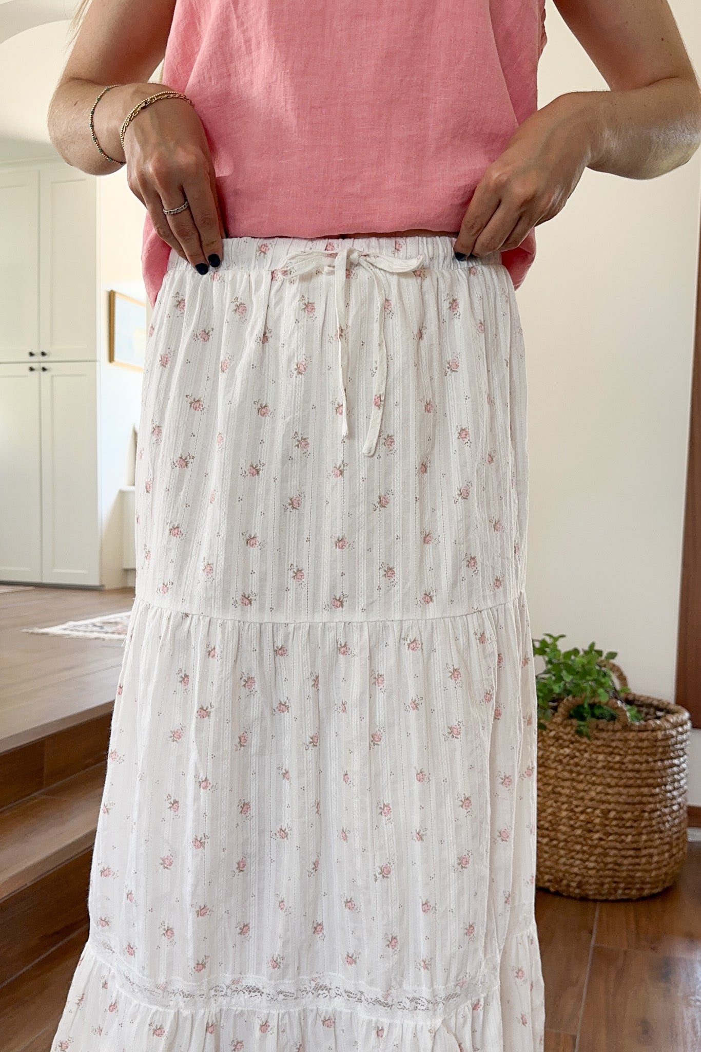 Delilah Floral Print Tiered Skirt - Neutral Ground