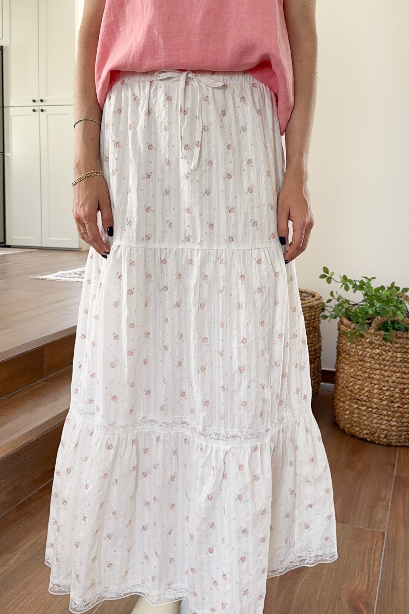 Delilah Floral Print Tiered Skirt - Neutral Ground